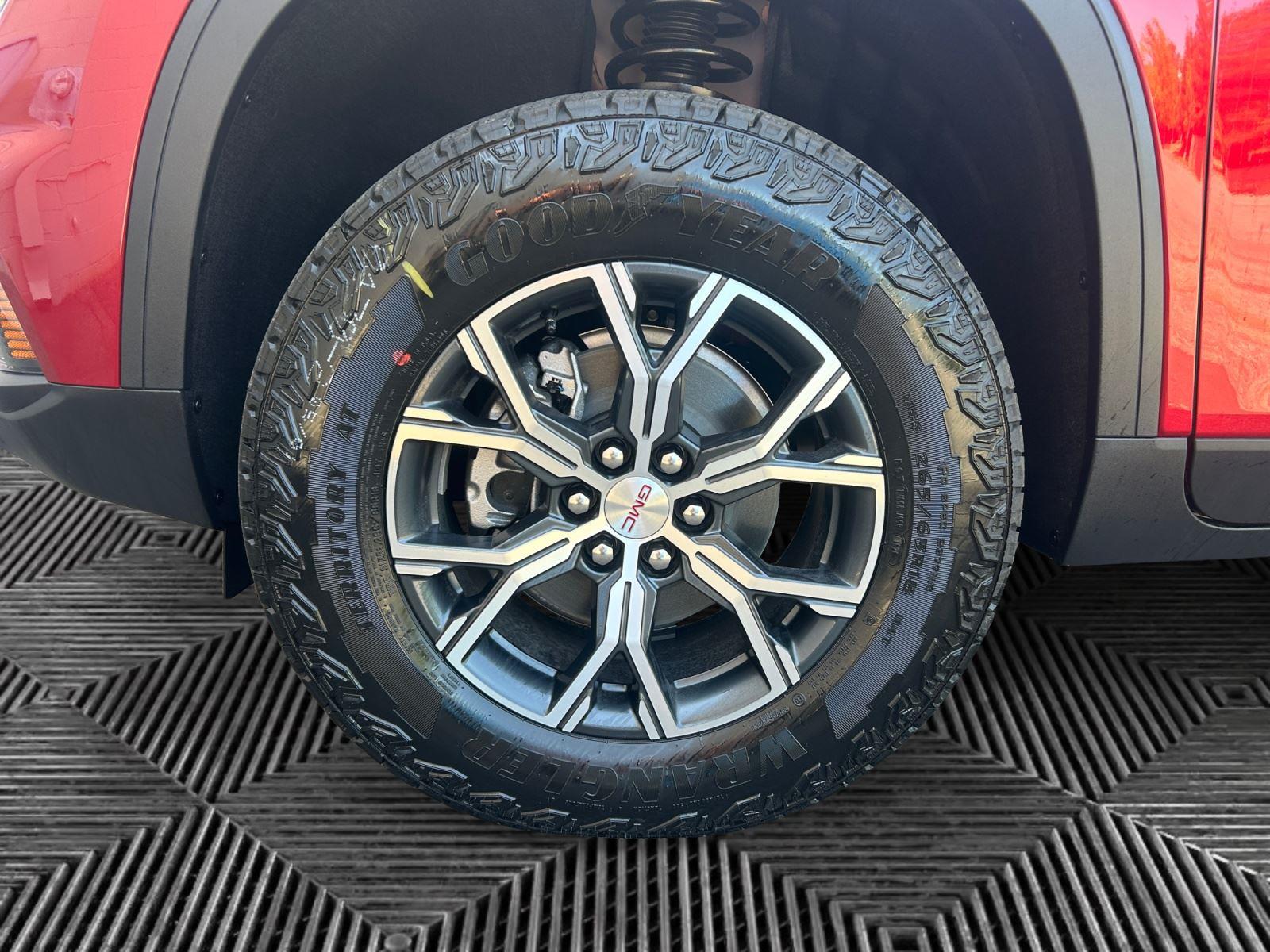 2026 GMC Acadia AT4 - Photo 14