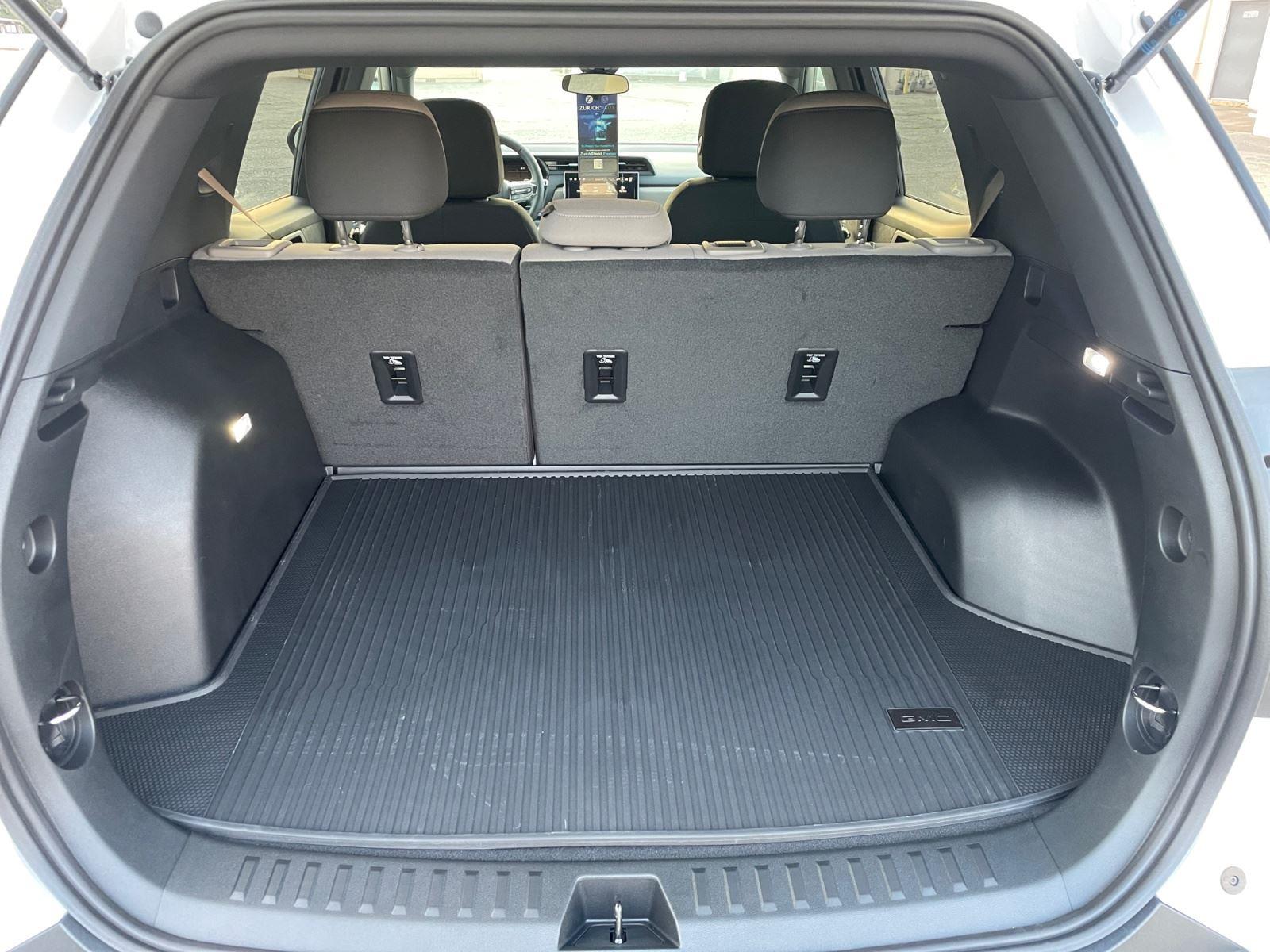 2027 GMC Terrain Elevation - Photo 16