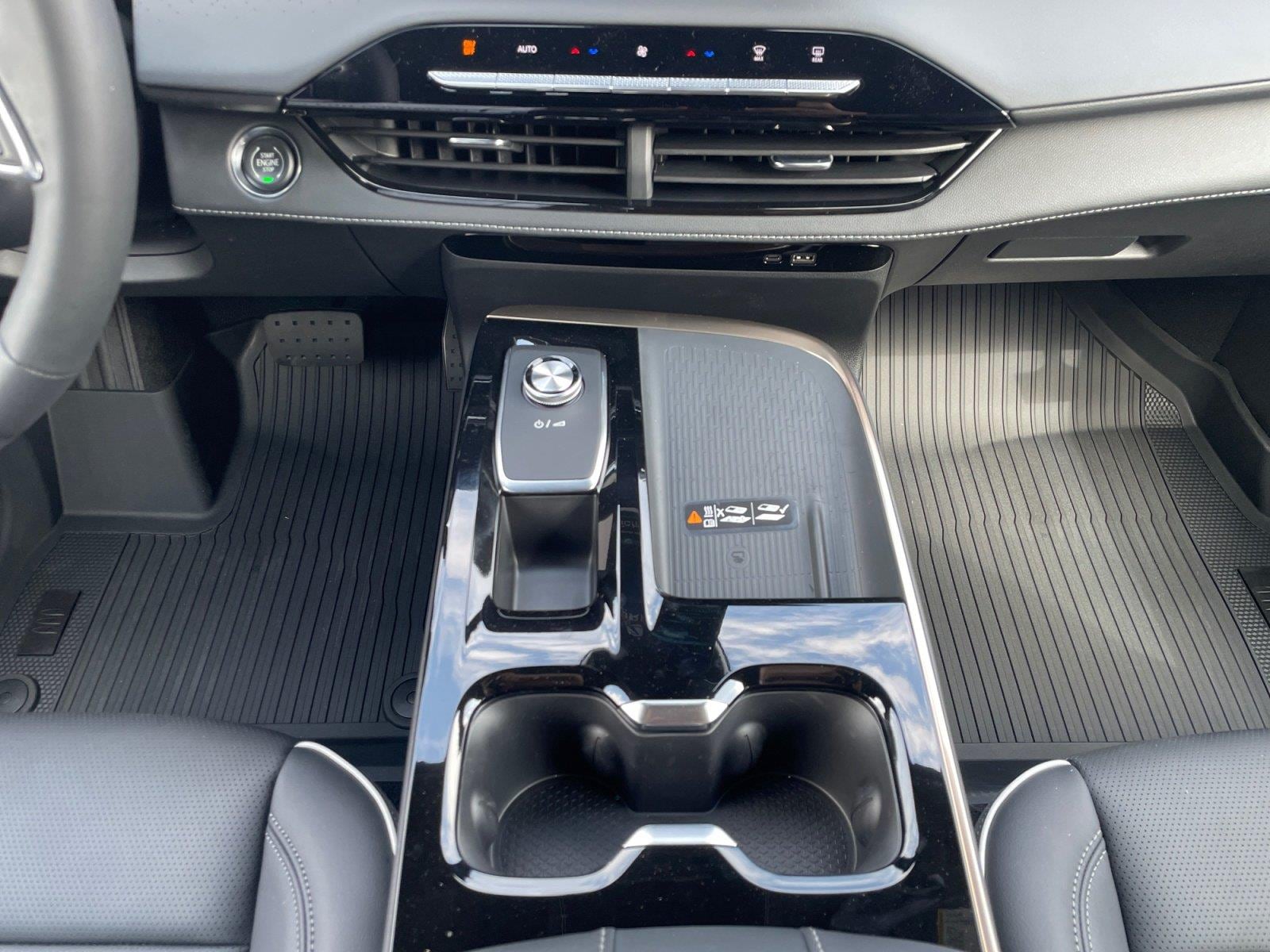 2026 Buick Enclave Avenir - Photo 11