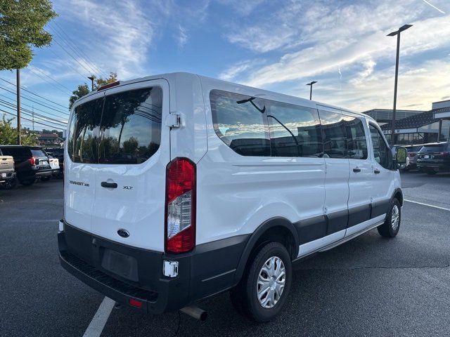 2021 Ford Transit Passenger XLT photo 4