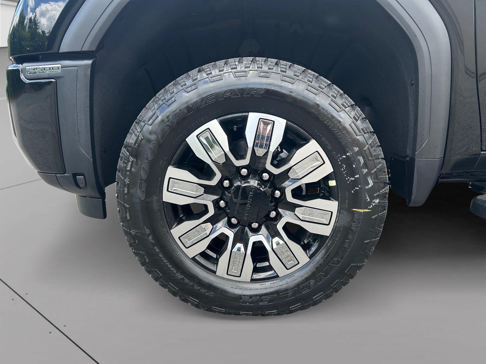 2026 GMC Sierra 2500HD Denali - Photo 14