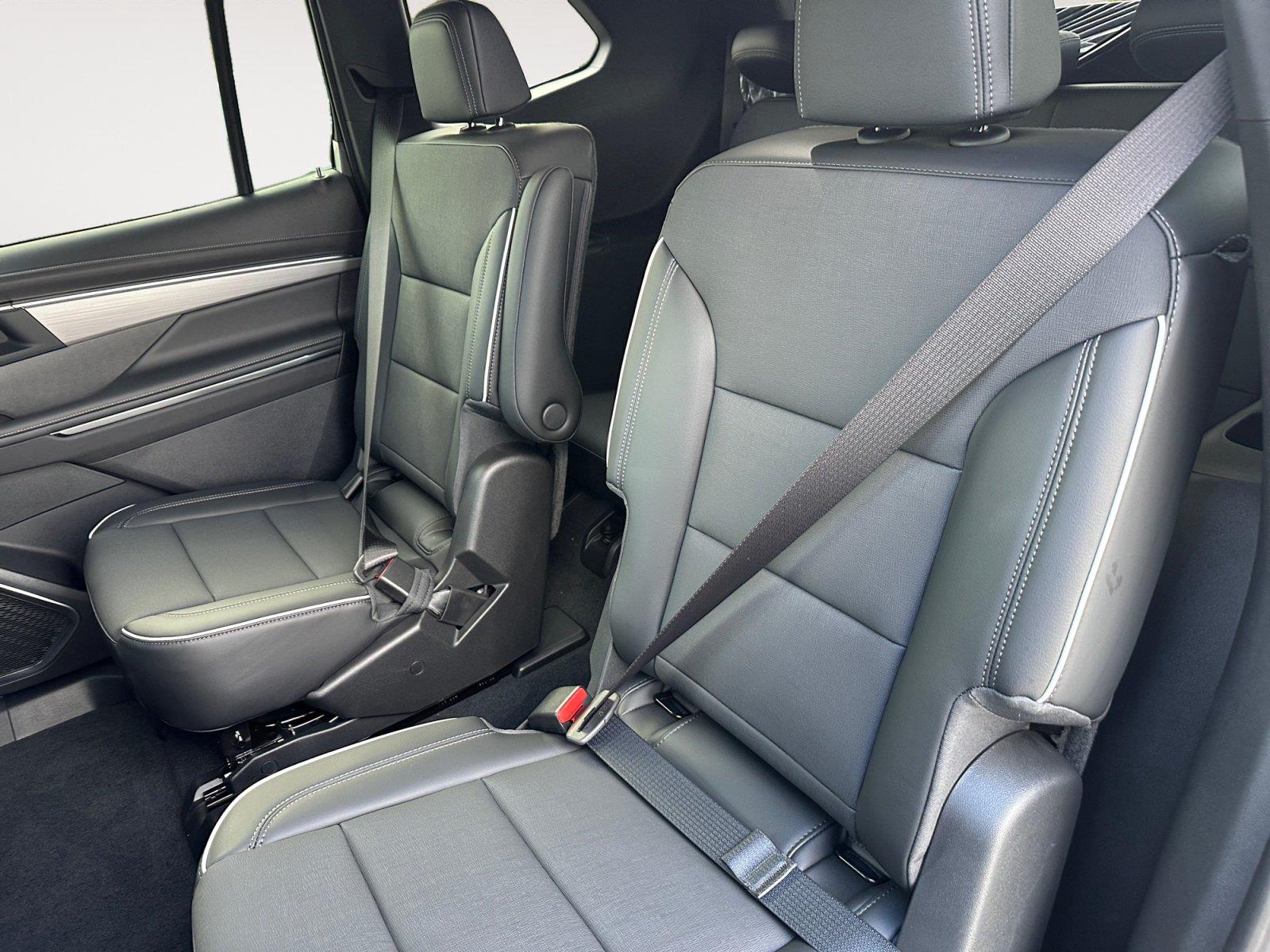 2026 Buick Enclave Preferred - Photo 13