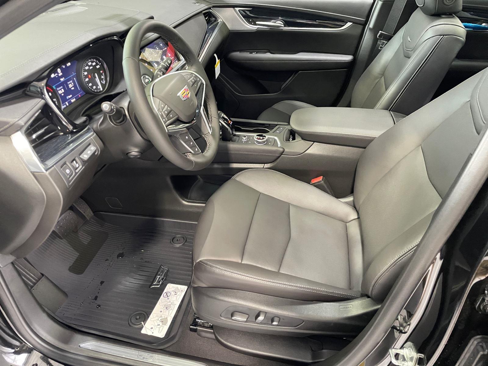 2026 Cadillac XT5 Premium Luxury - Photo 9