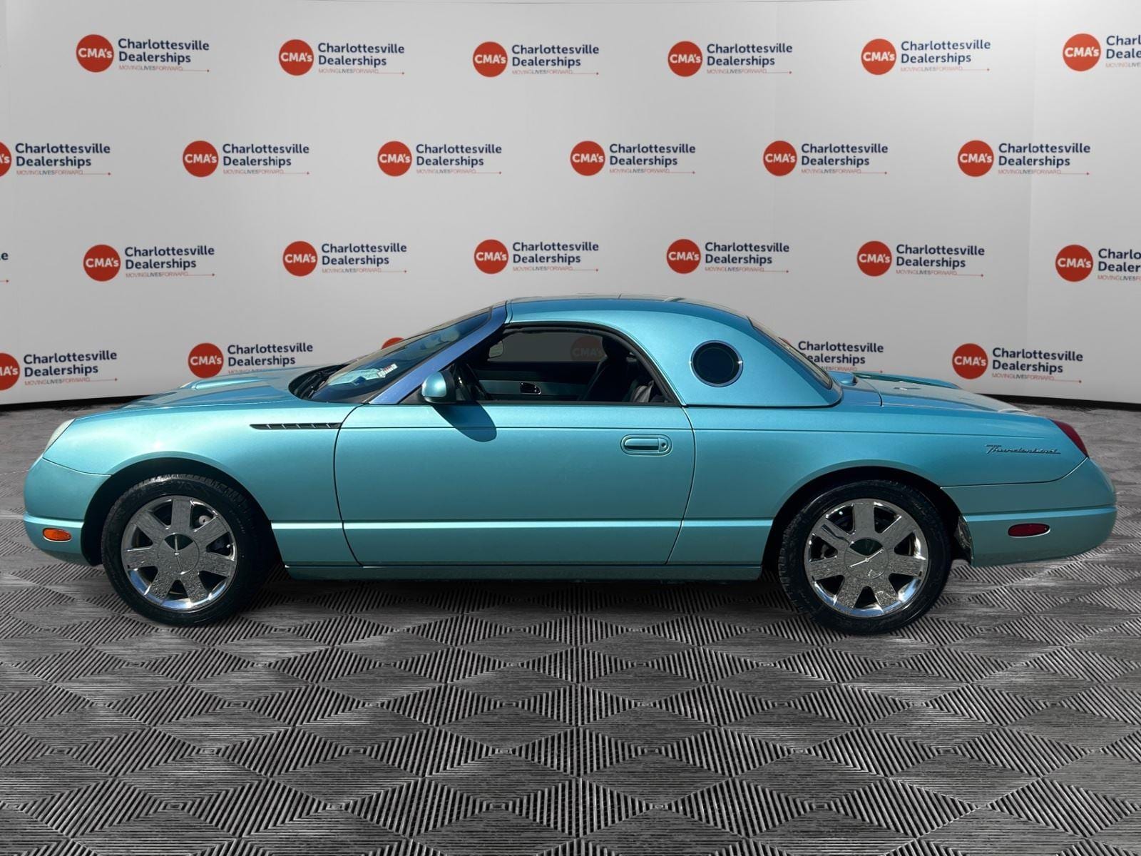 Used 2002 Ford Thunderbird Premium with VIN 1FAHP60A32Y104275 for sale in Charlottesville, VA