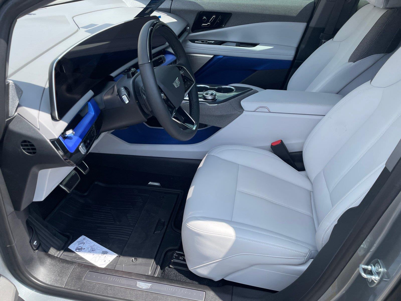 2026 Cadillac OPTIQ Sport - Photo 9