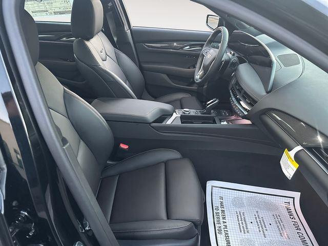 2026 Cadillac CT5 V-Series - Photo 15