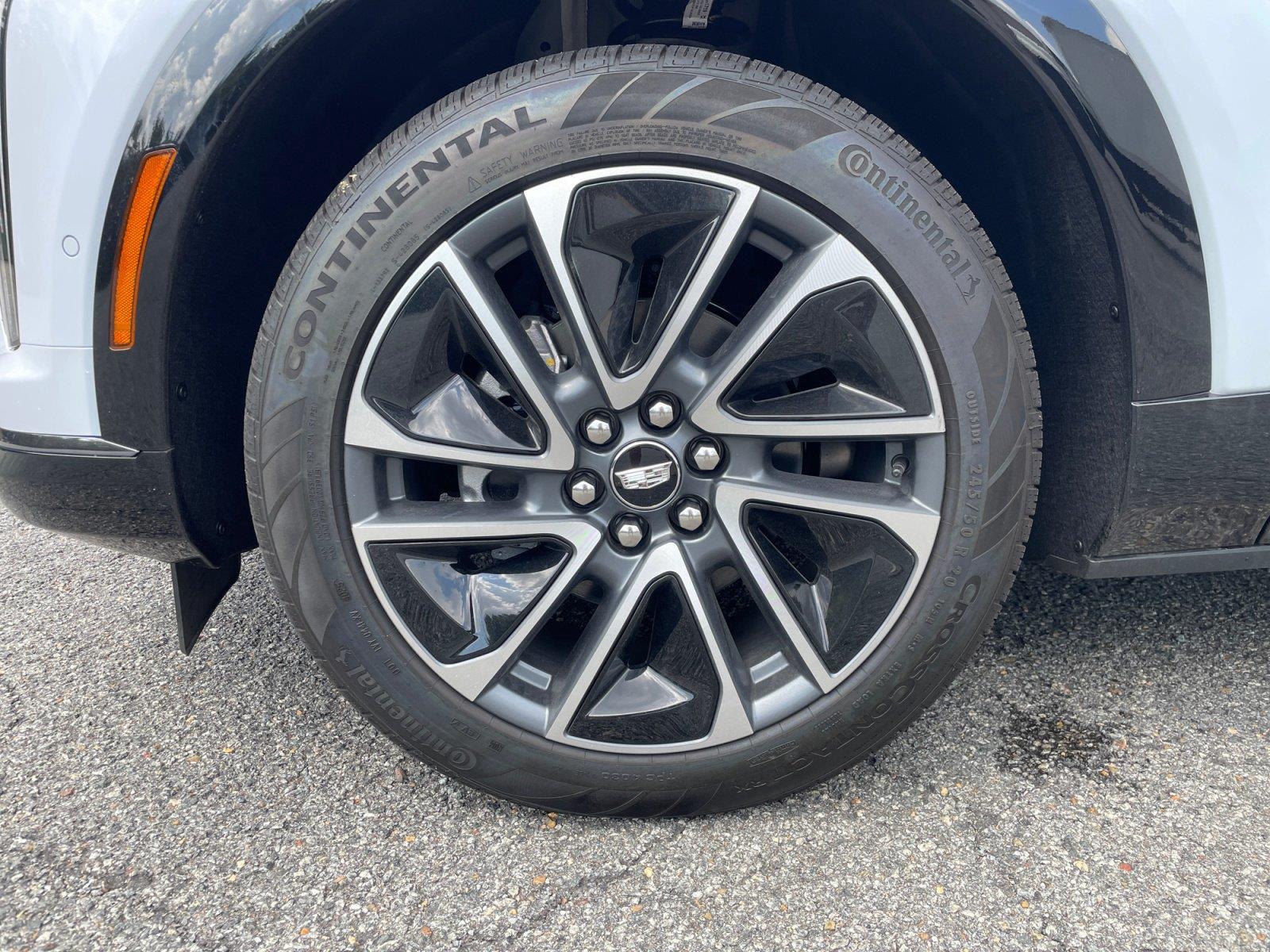 2026 Cadillac OPTIQ Sport - Photo 17