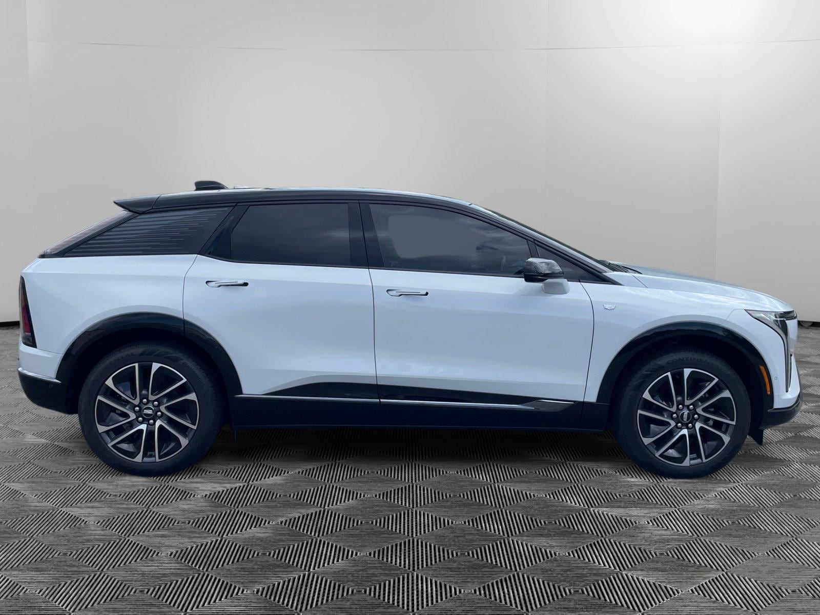 2026 Cadillac OPTIQ Sport - Photo 6