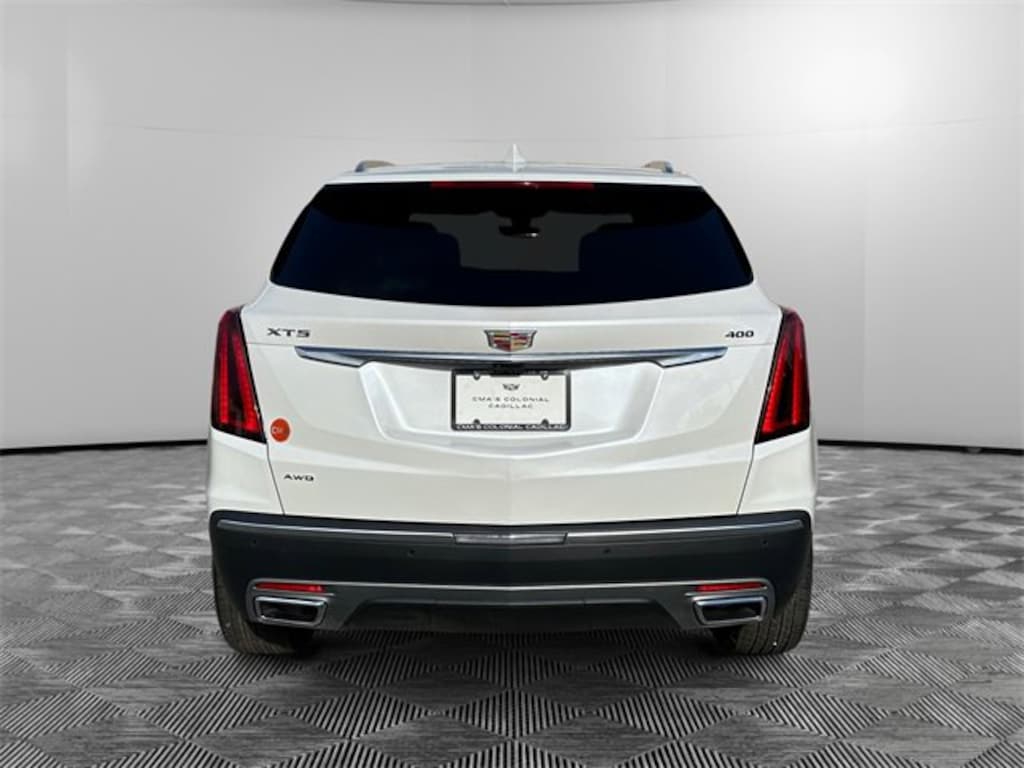 New 2025 CADILLAC XT5 Premium Luxury SUV