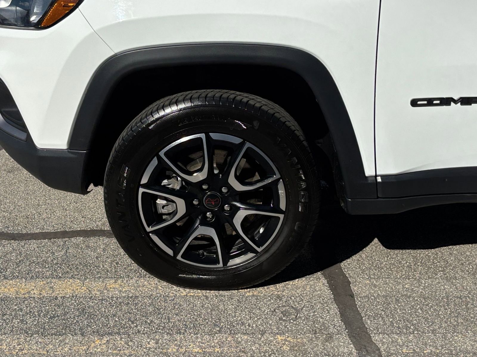 Thumbnail: 2025 Jeep Compass - 32