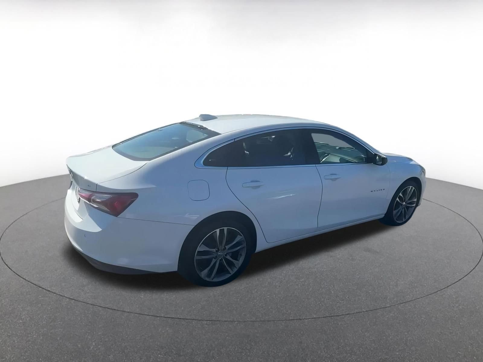 Thumbnail: 2024 Chevrolet Malibu - 13
