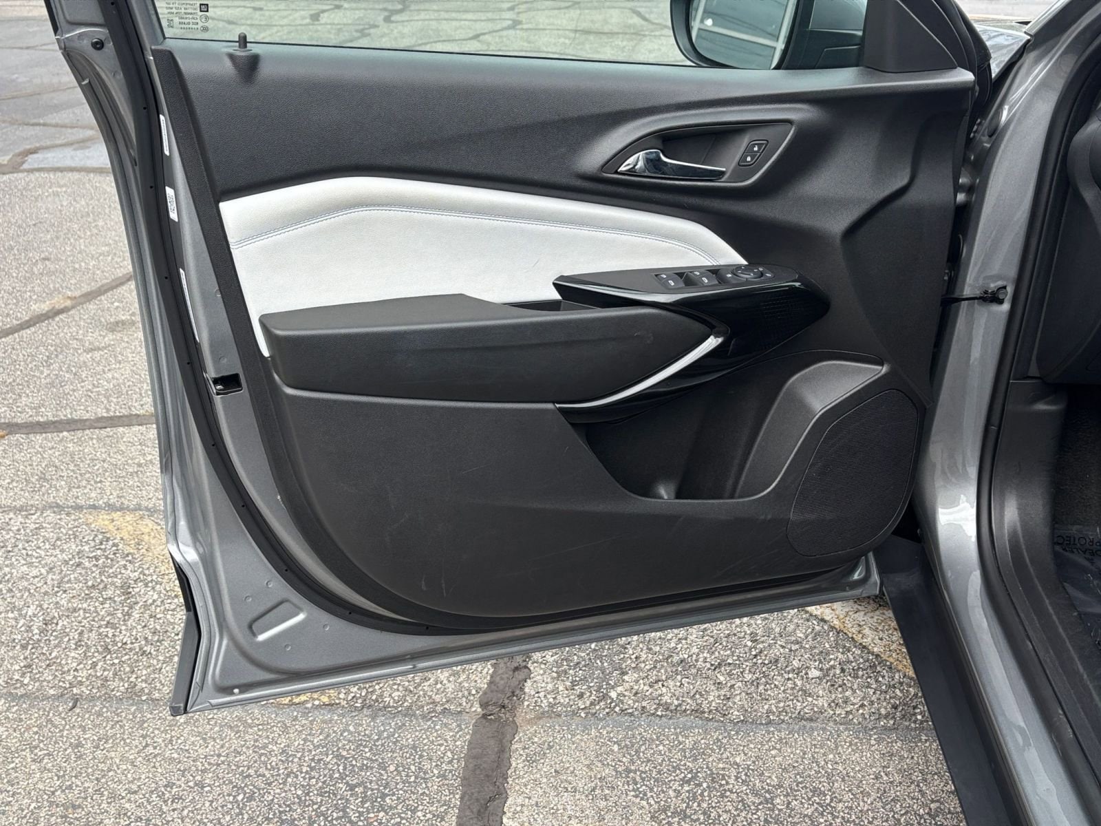 Thumbnail: 2025 Chevrolet Trax - 18