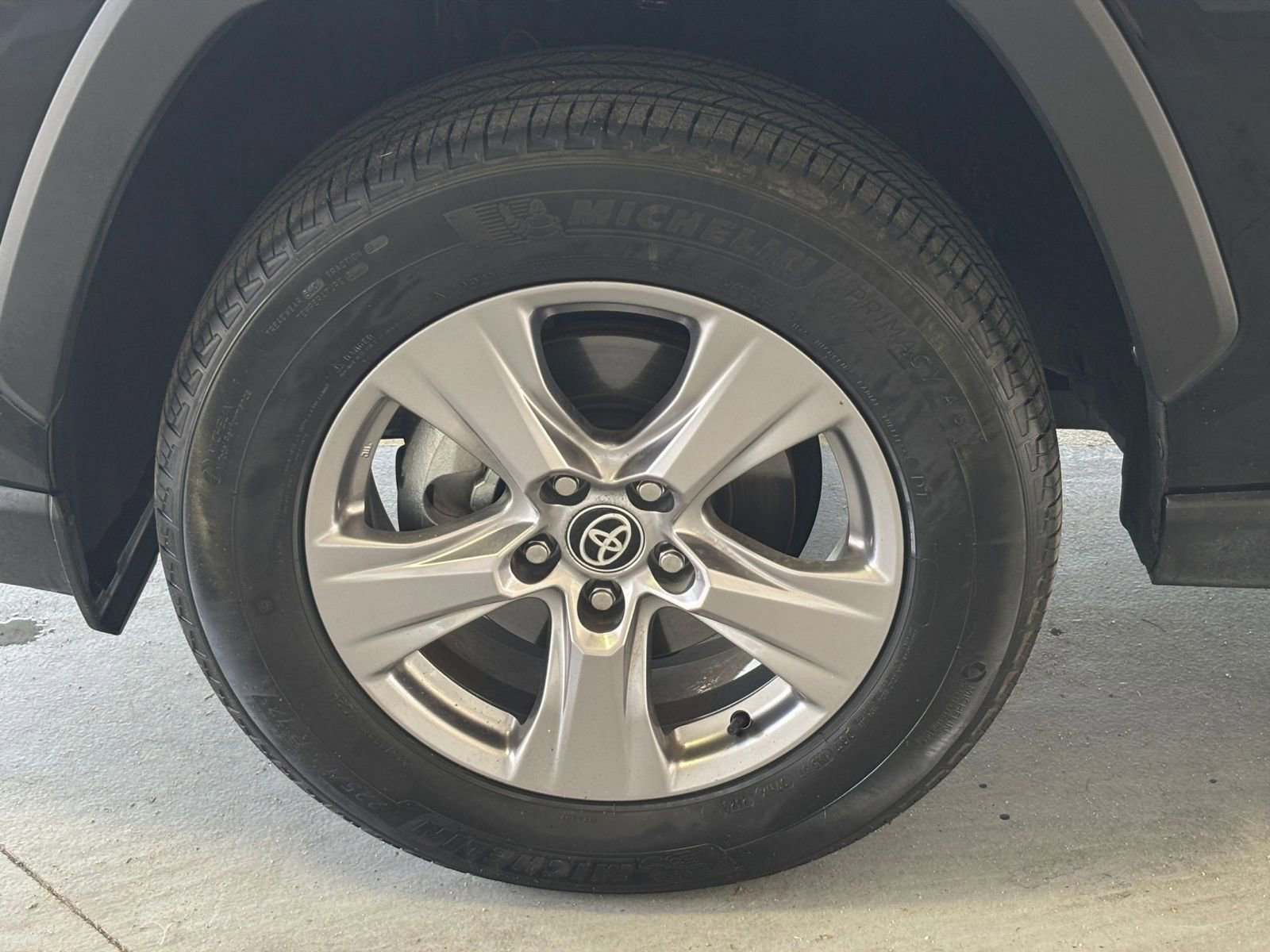 Thumbnail: 2024 Toyota RAV4 - 33