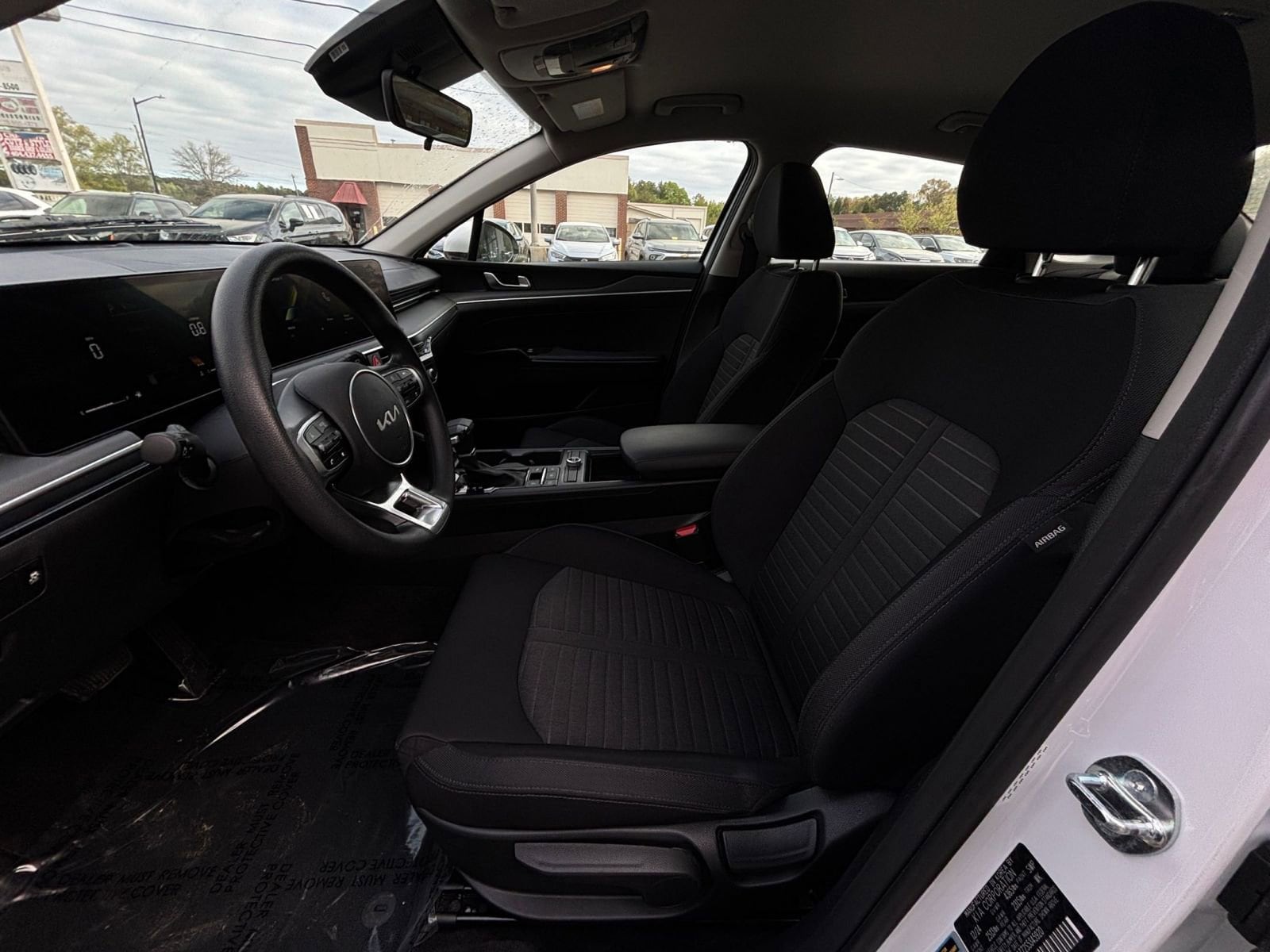 Thumbnail: 2025 Kia K5 - 29