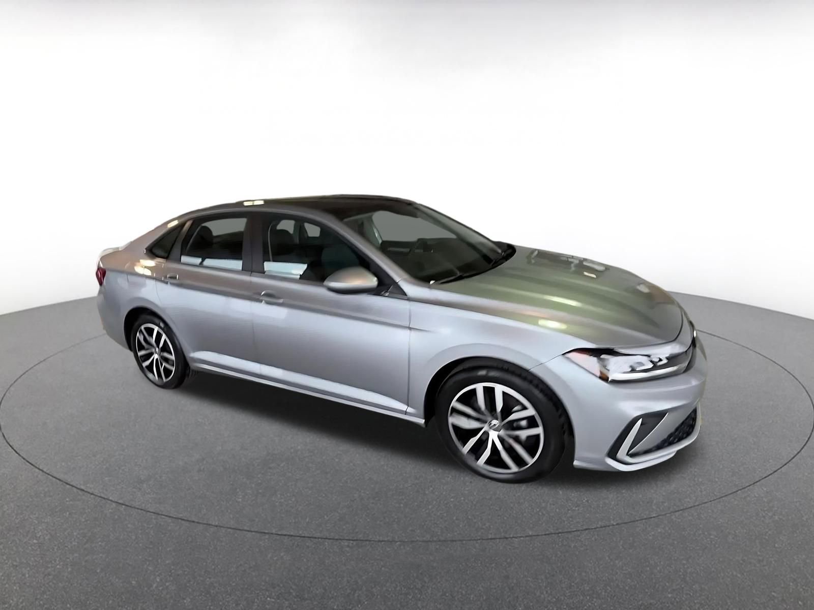 Thumbnail: 2025 Volkswagen Jetta - 2