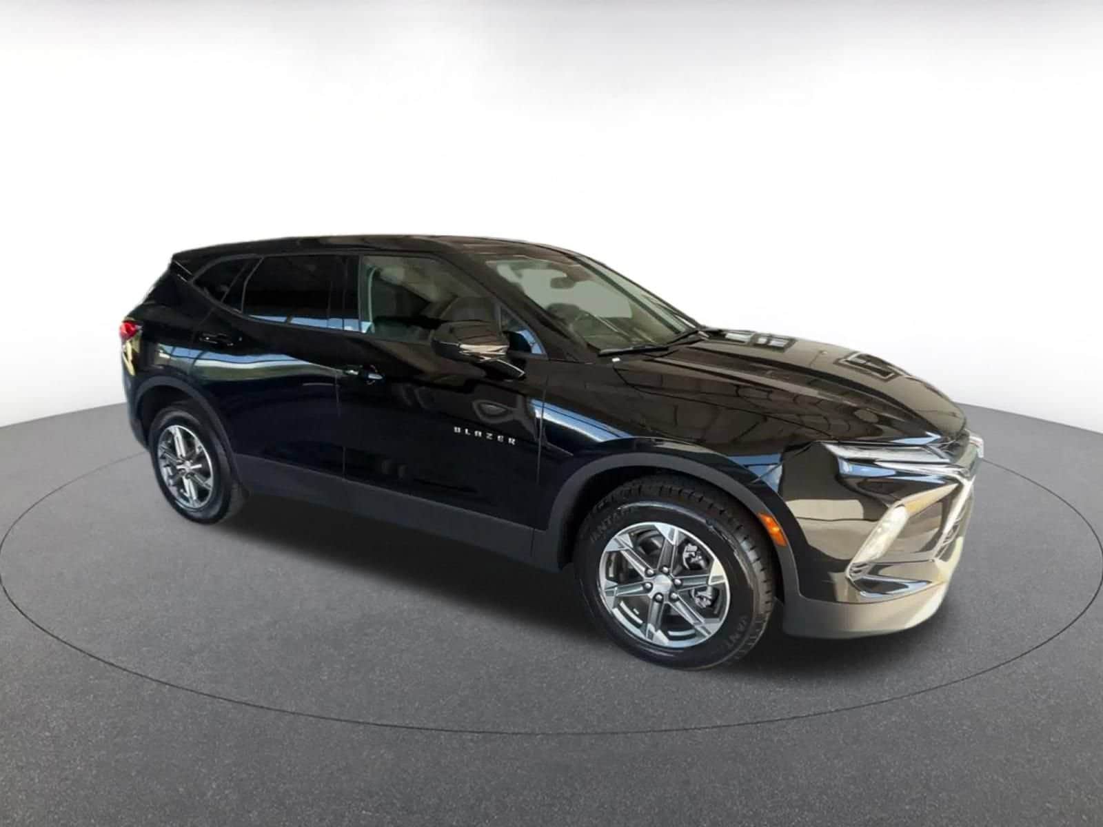 Thumbnail: 2026 Chevrolet Blazer - 2