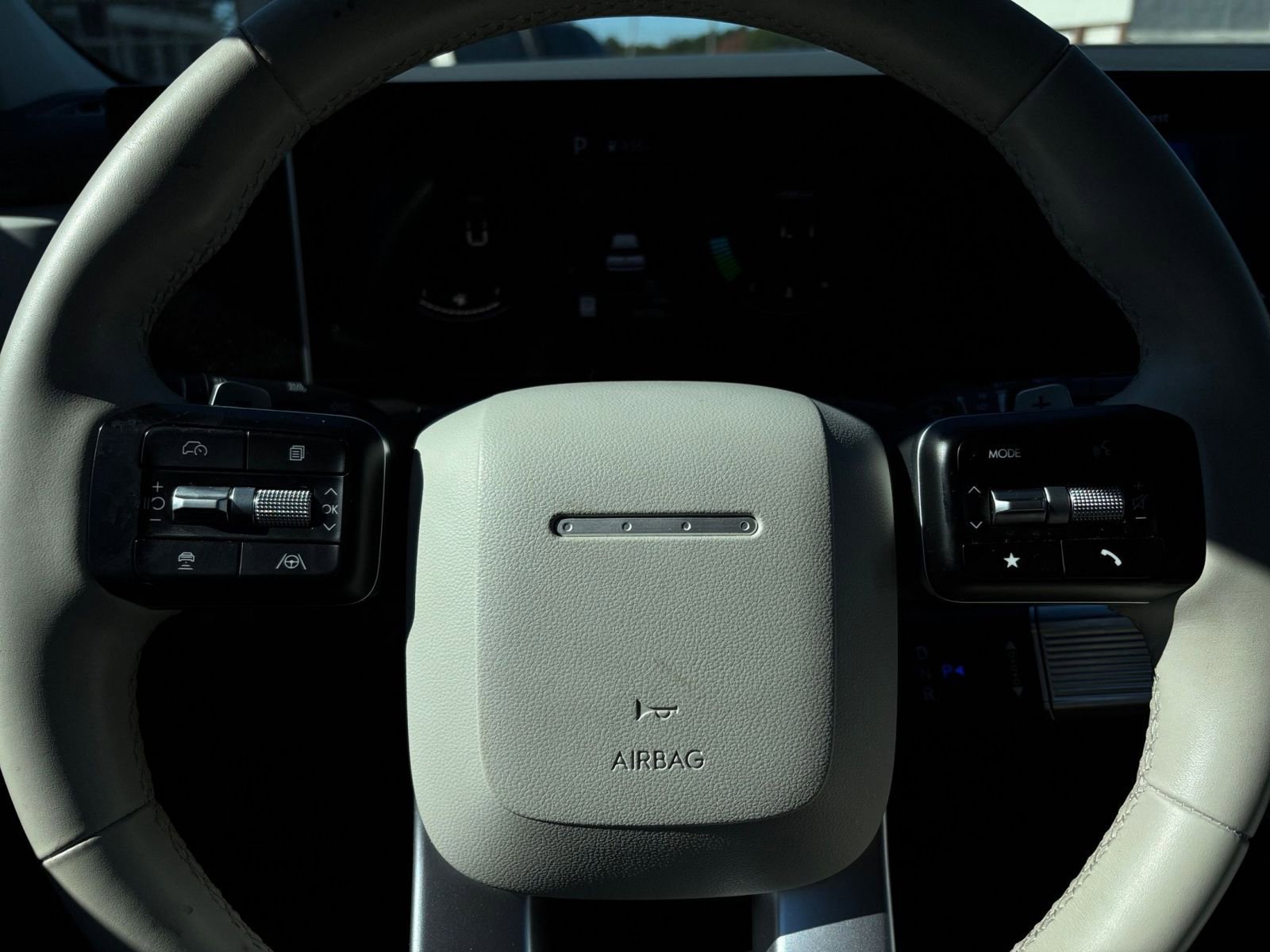 Thumbnail: 2025 Hyundai Santa Fe - 32