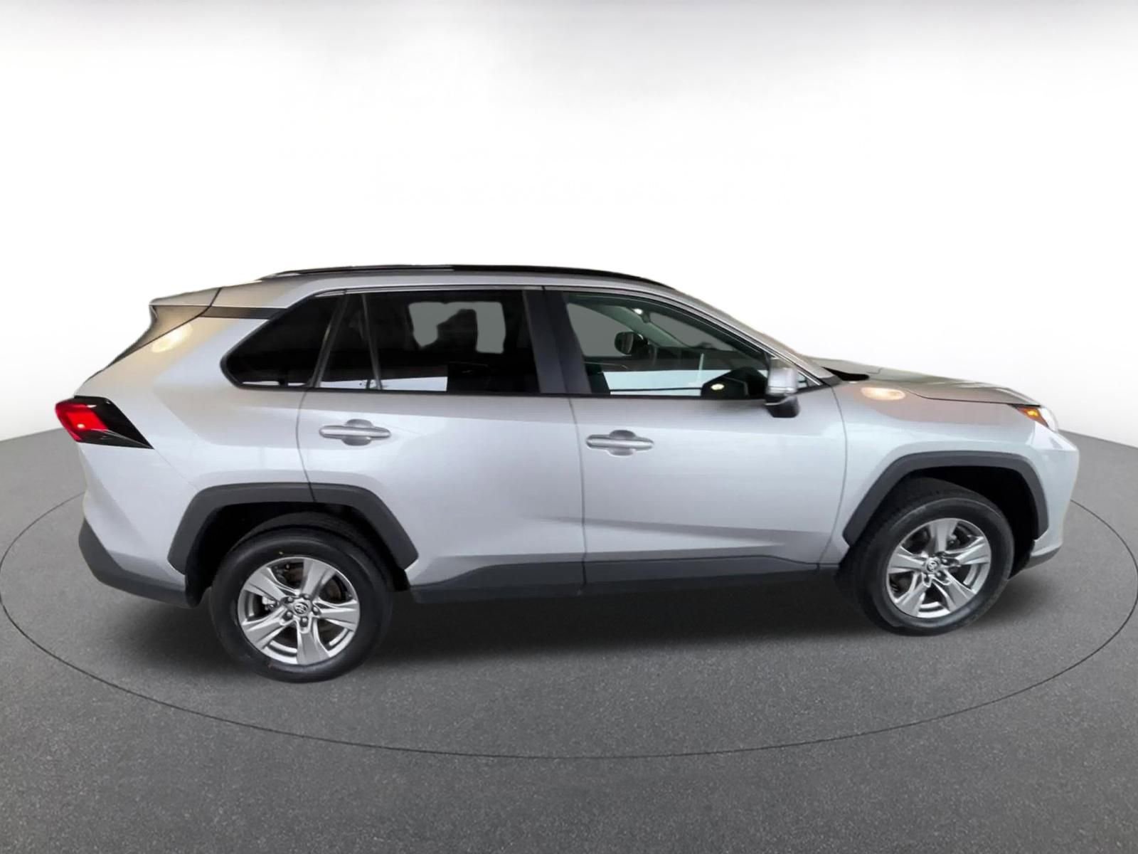 Thumbnail: 2025 Toyota RAV4 - 21