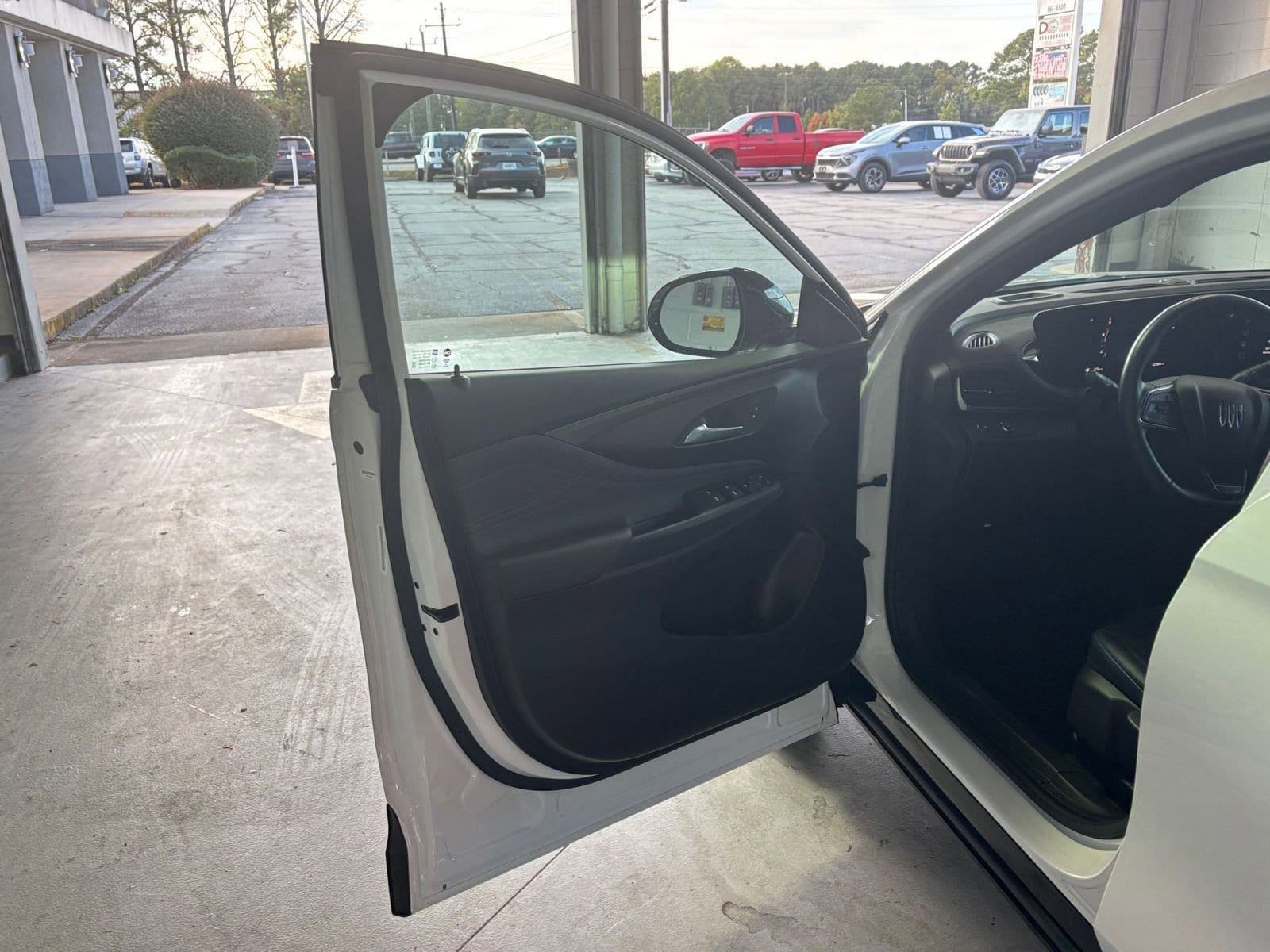 Thumbnail: 2025 Buick Envista - 20