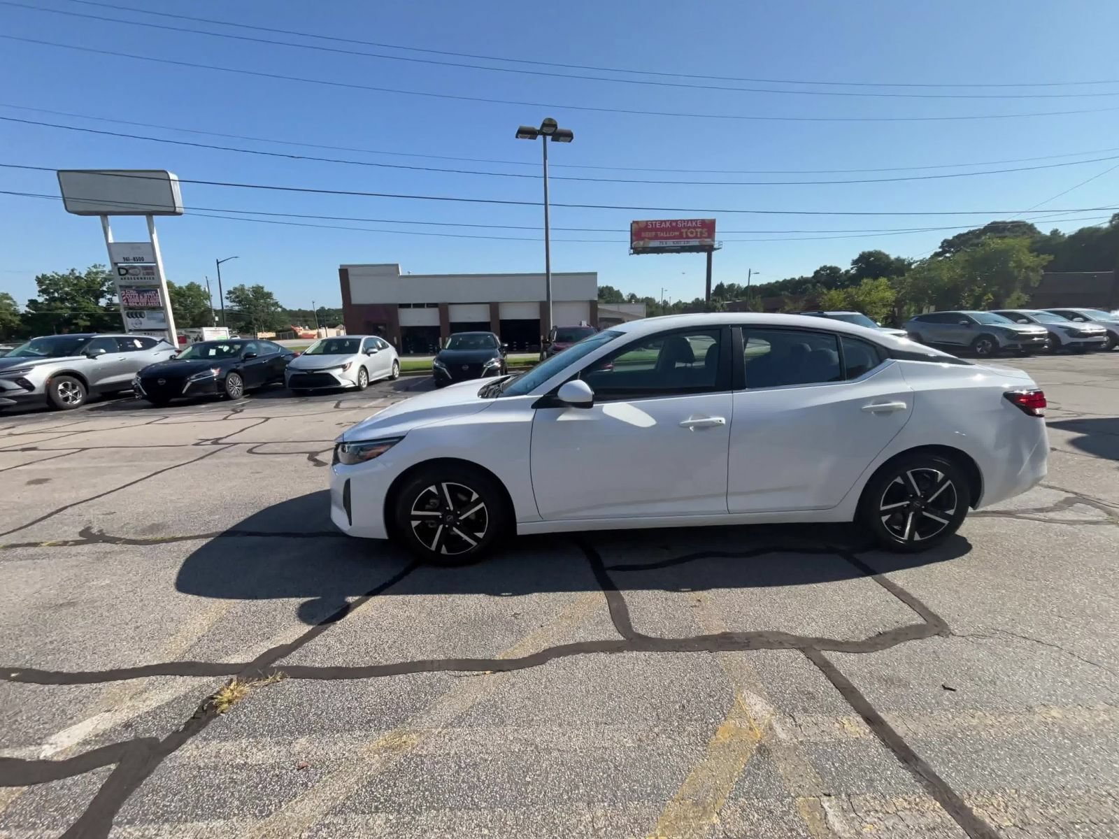Thumbnail: 2025 Nissan Sentra - 16