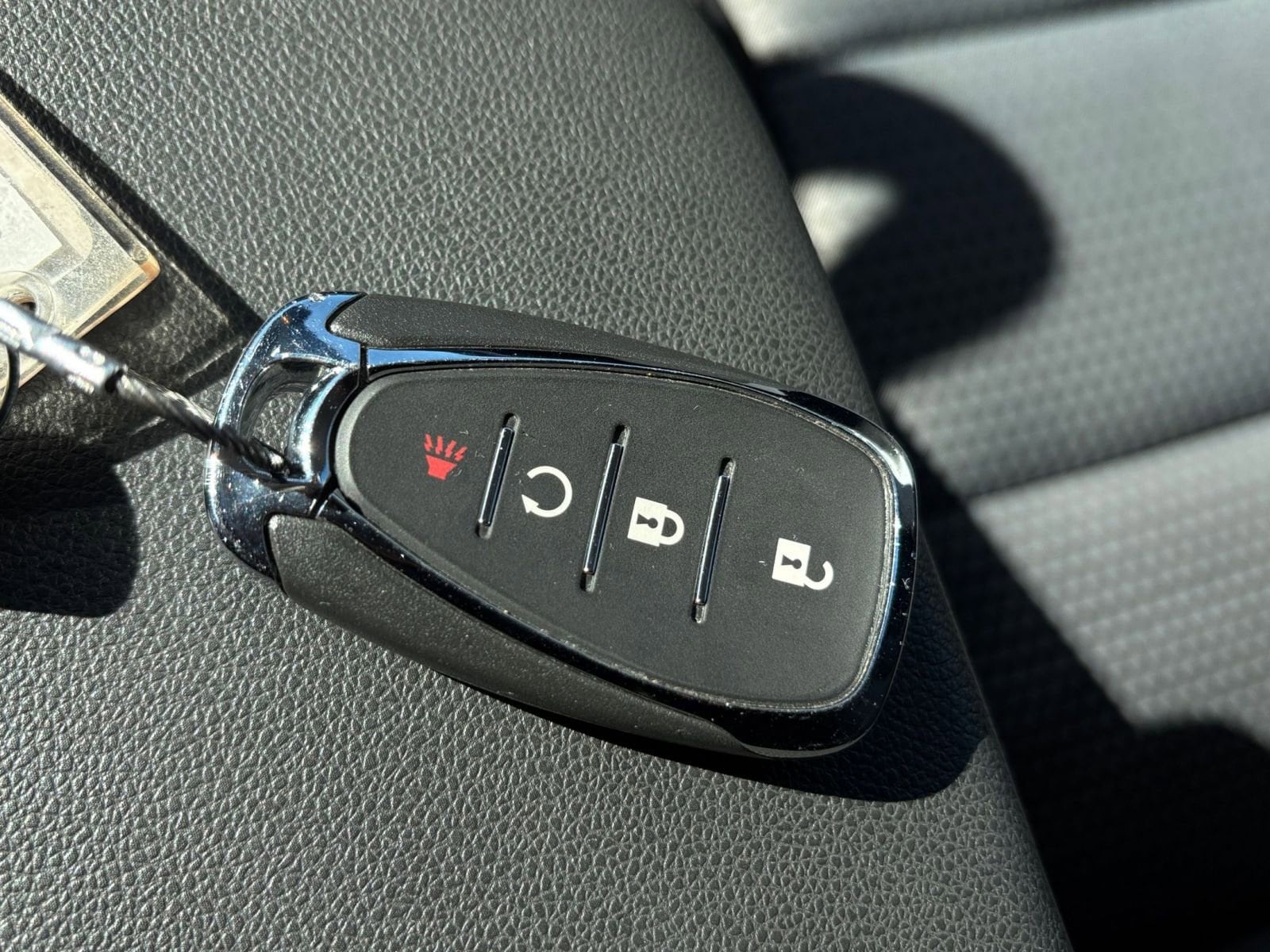 Thumbnail: 2025 Chevrolet Trax - 30