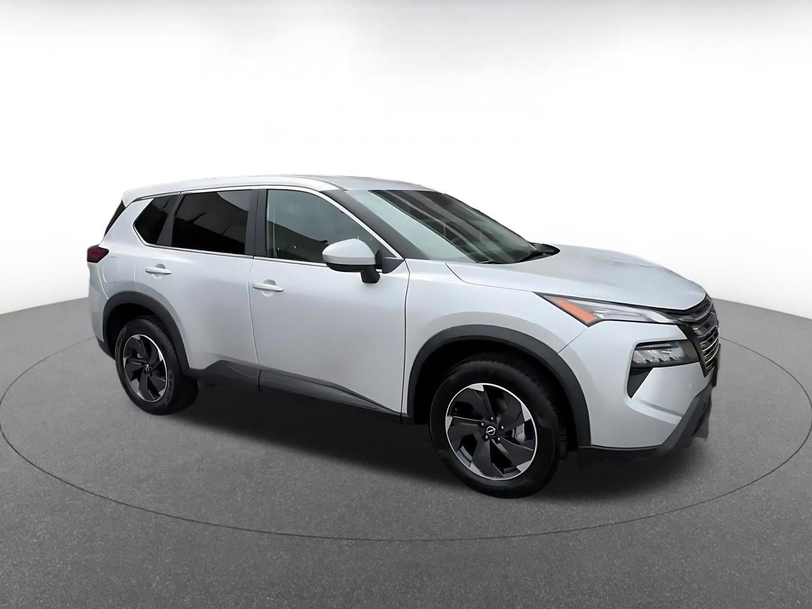 Thumbnail: 2025 Nissan Rogue - 2