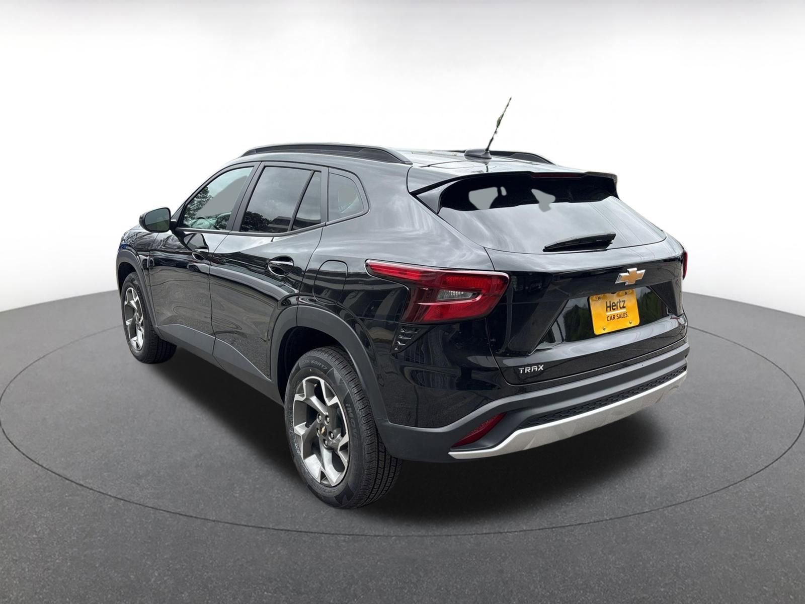 Thumbnail: 2025 Chevrolet Trax - 15