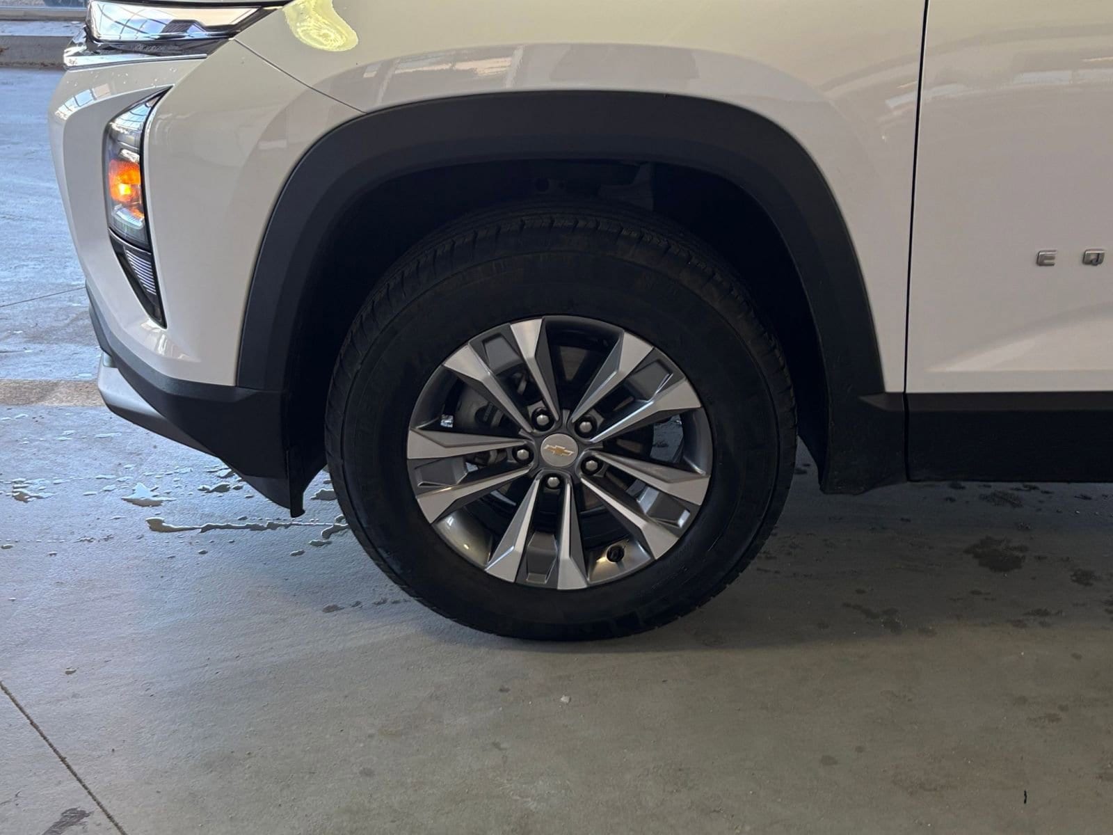 Thumbnail: 2025 Chevrolet Equinox - 29