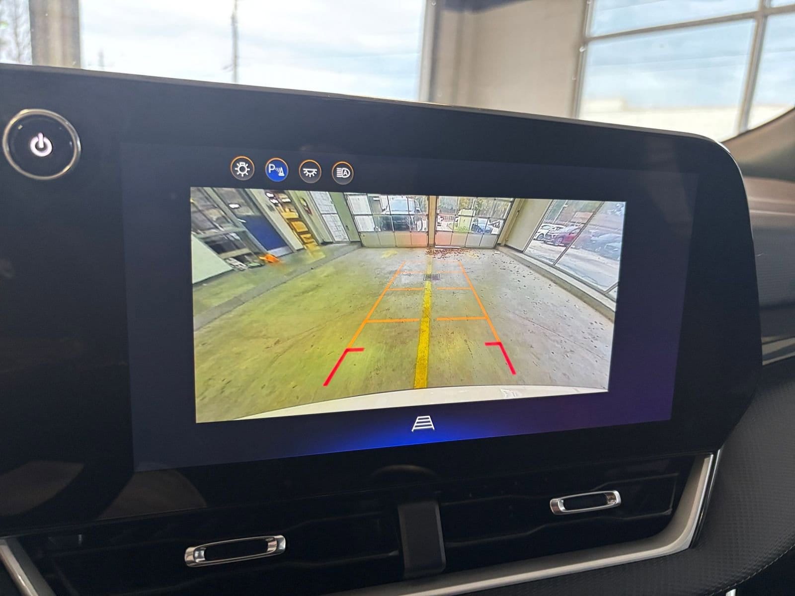 Thumbnail: 2025 Chevrolet Equinox - 17