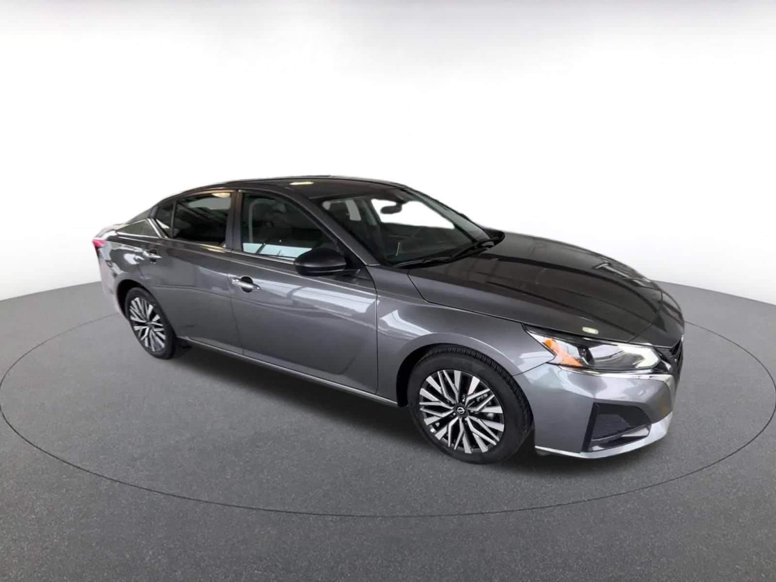 Thumbnail: 2025 Nissan Altima - 2