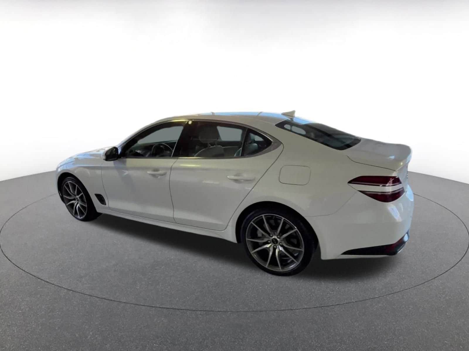 Thumbnail: 2025 Genesis G70 - 10