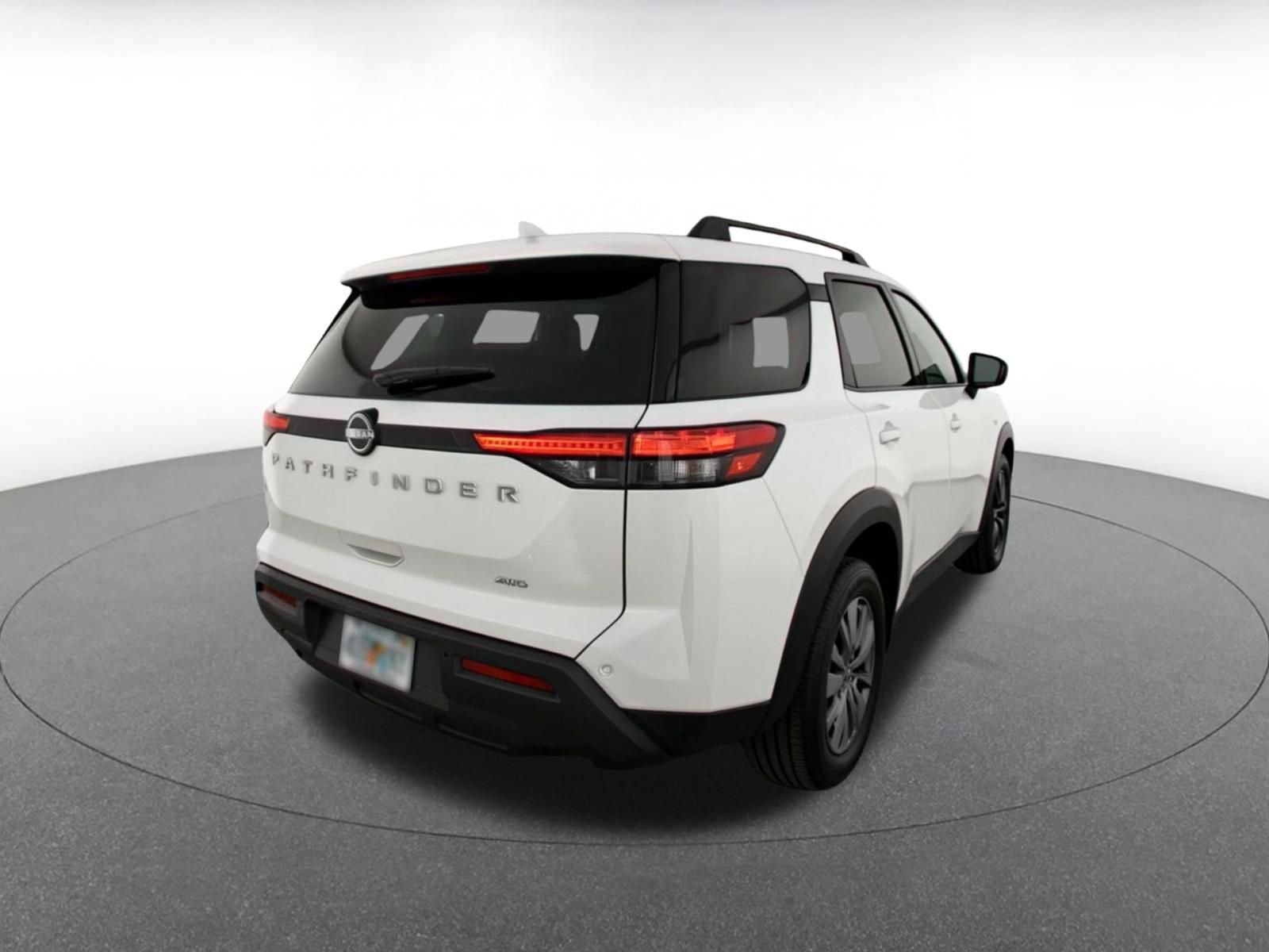 Thumbnail: 2025 Nissan Pathfinder - 11