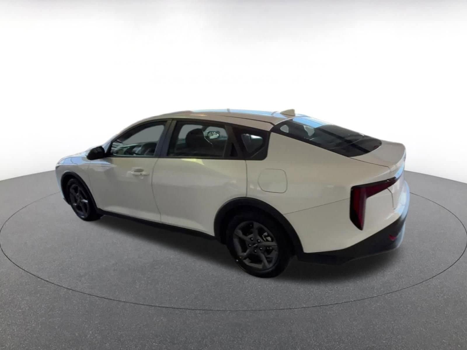 Thumbnail: 2025 Kia K4 - 10