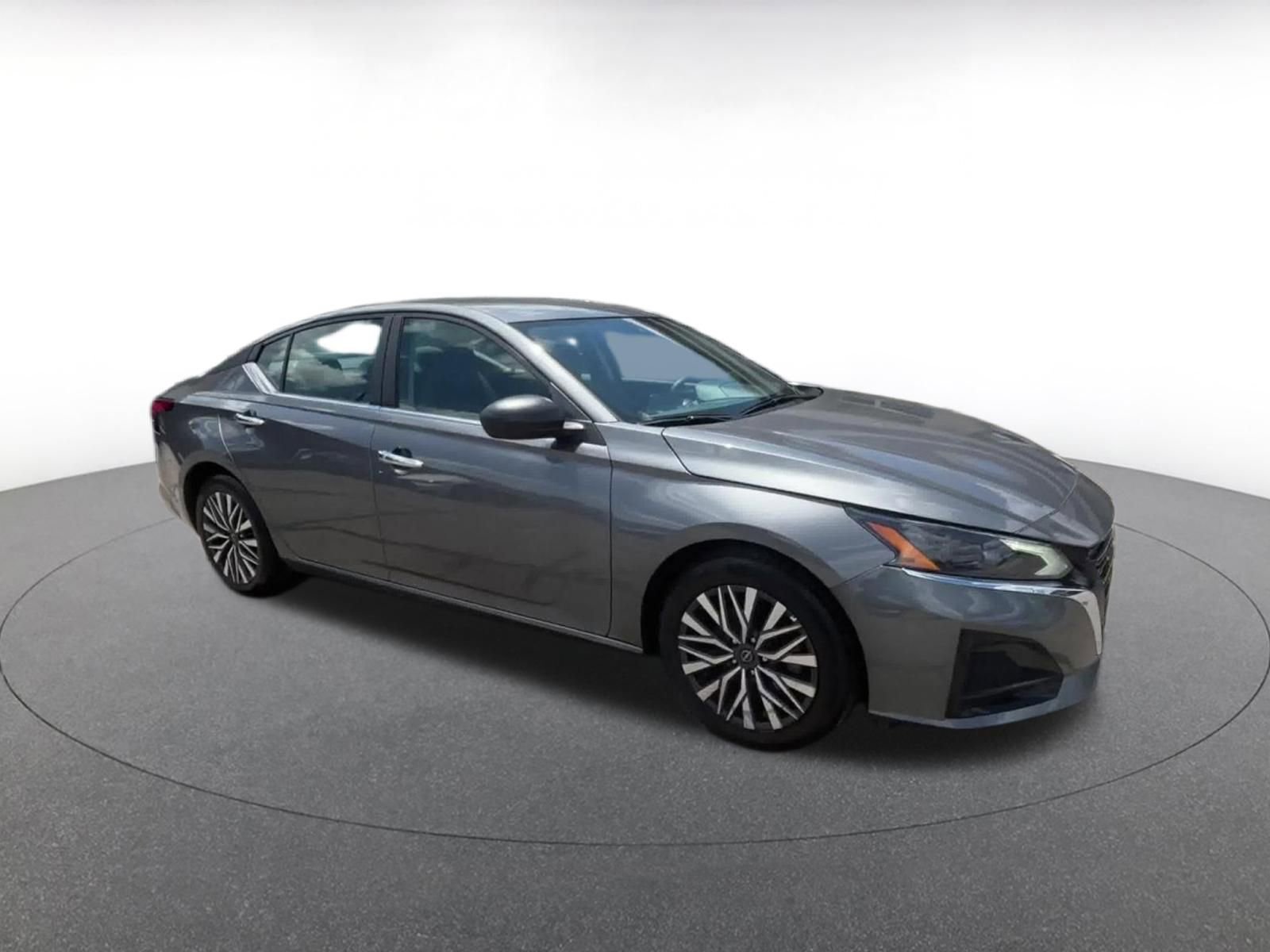 Thumbnail: 2025 Nissan Altima - 2