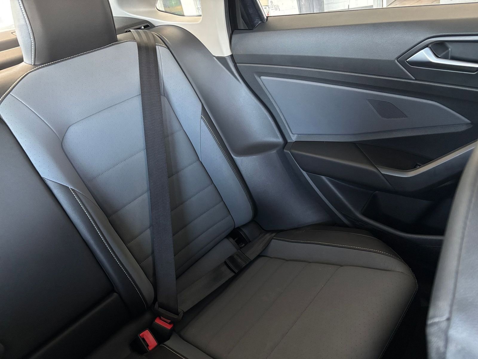 Thumbnail: 2025 Volkswagen Jetta - 35