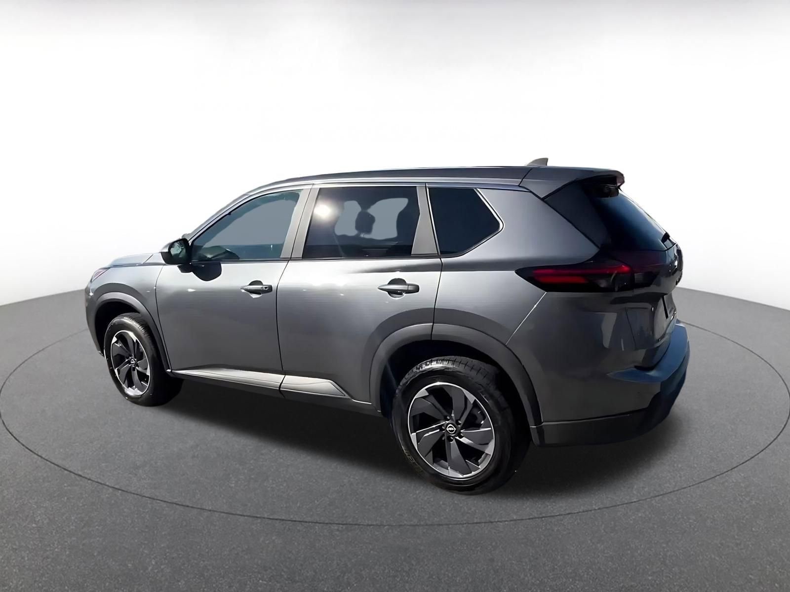 Thumbnail: 2025 Nissan Rogue - 10