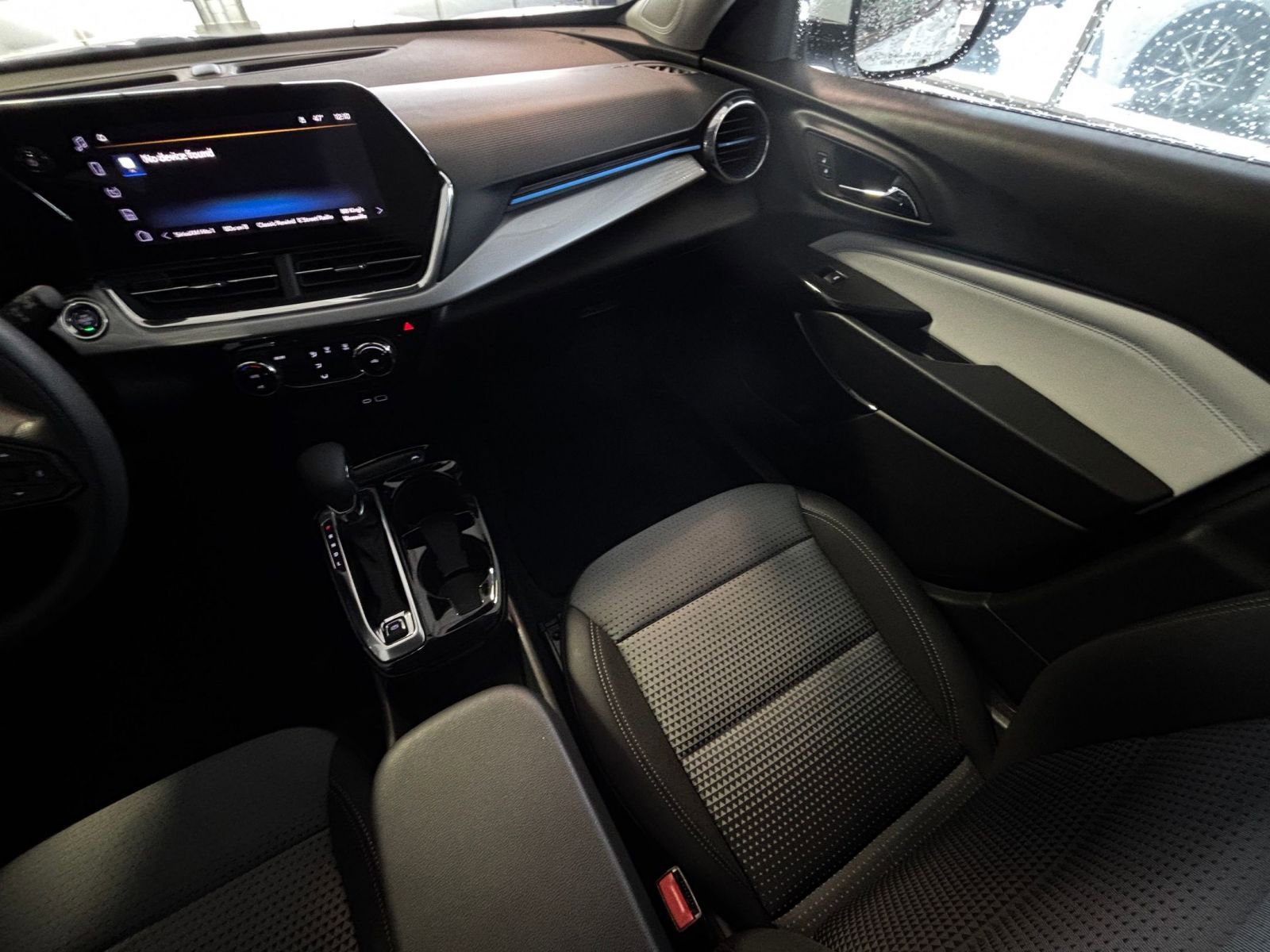 Thumbnail: 2025 Chevrolet Trax - 34