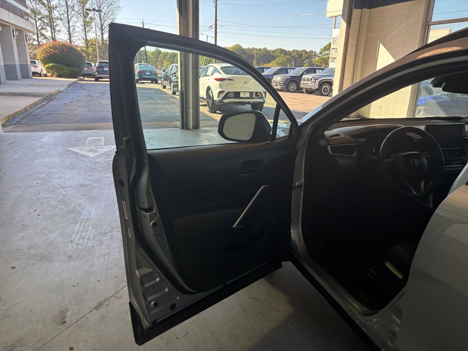 Thumbnail: 2025 Toyota Corolla Cross - 20