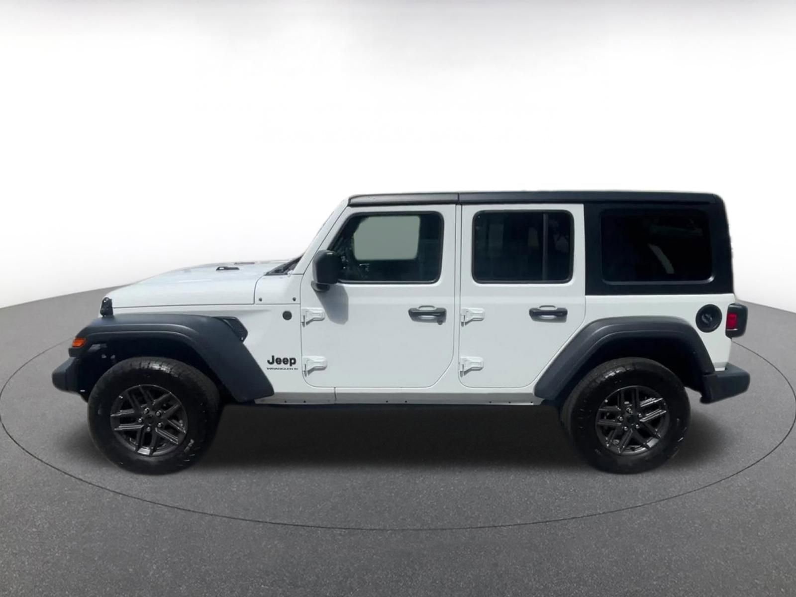Thumbnail: 2025 Jeep Wrangler - 8