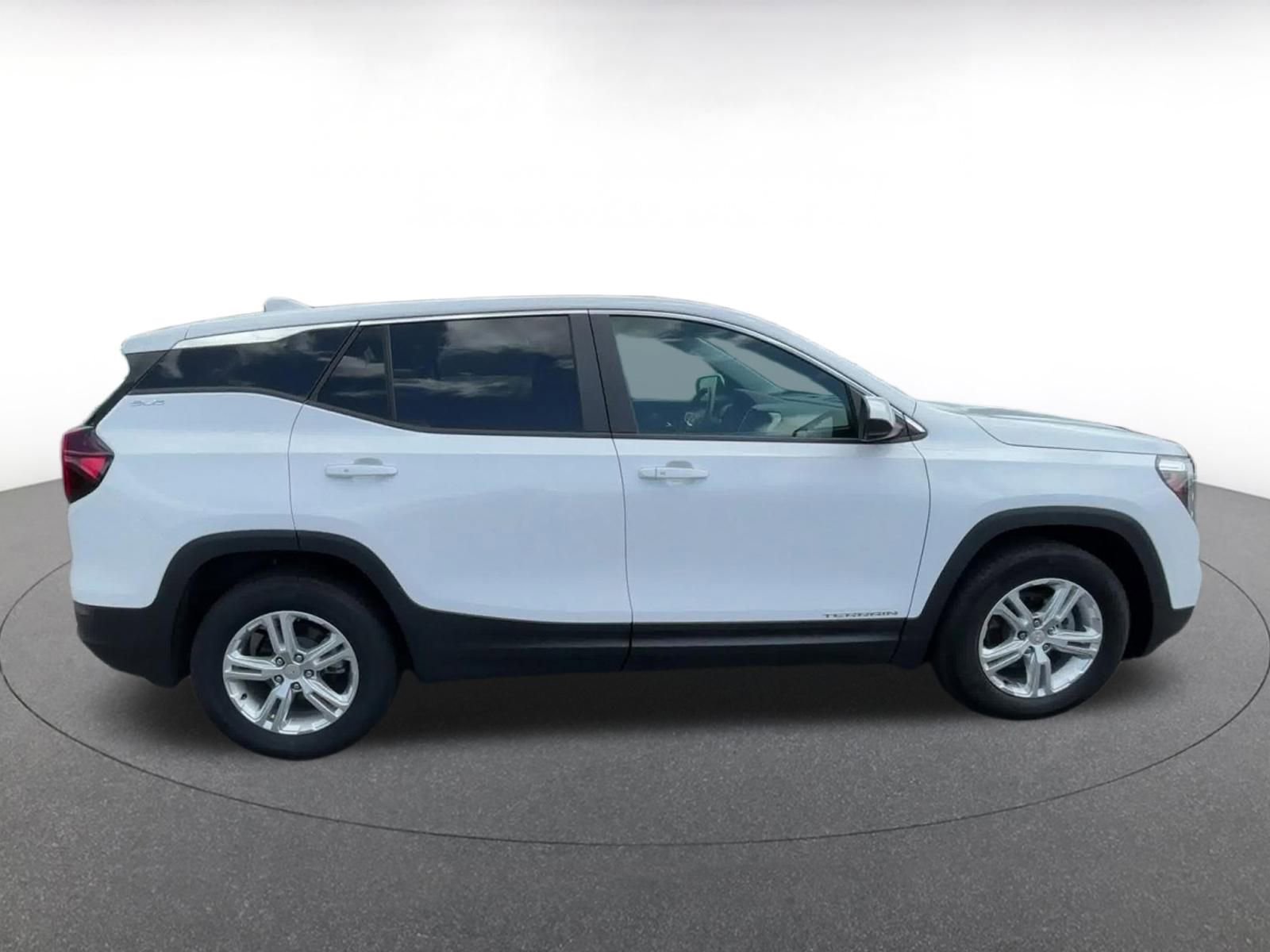 Thumbnail: 2024 GMC Terrain - 16
