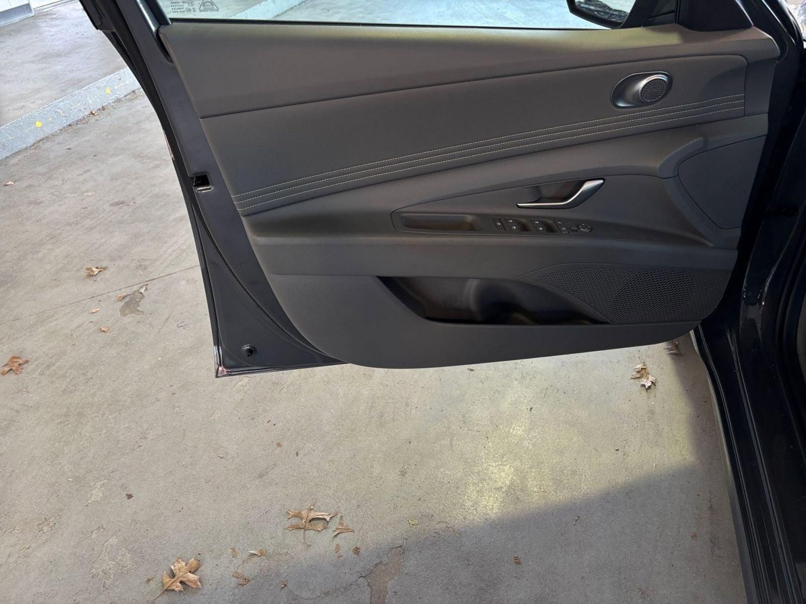 Thumbnail: 2025 Hyundai Elantra - 26