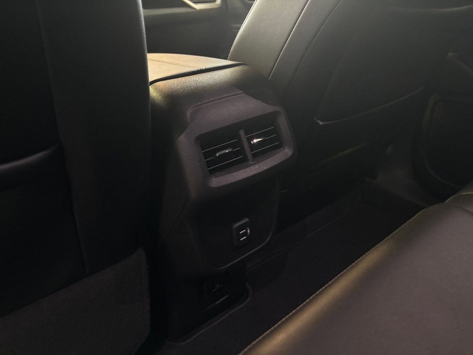 Thumbnail: 2024 GMC Terrain - 25