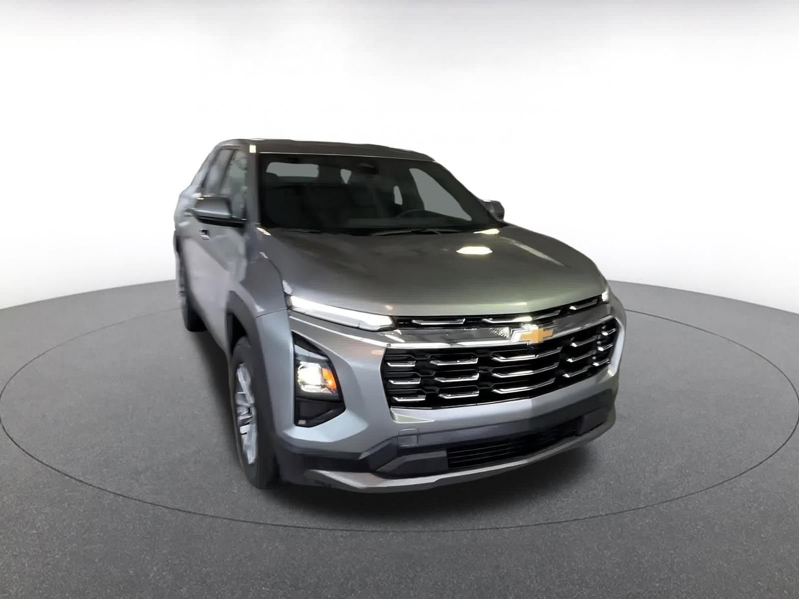 Thumbnail: 2025 Chevrolet Equinox - 3