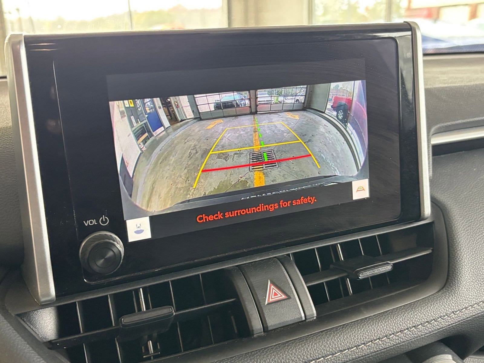 Thumbnail: 2025 Toyota RAV4 - 17