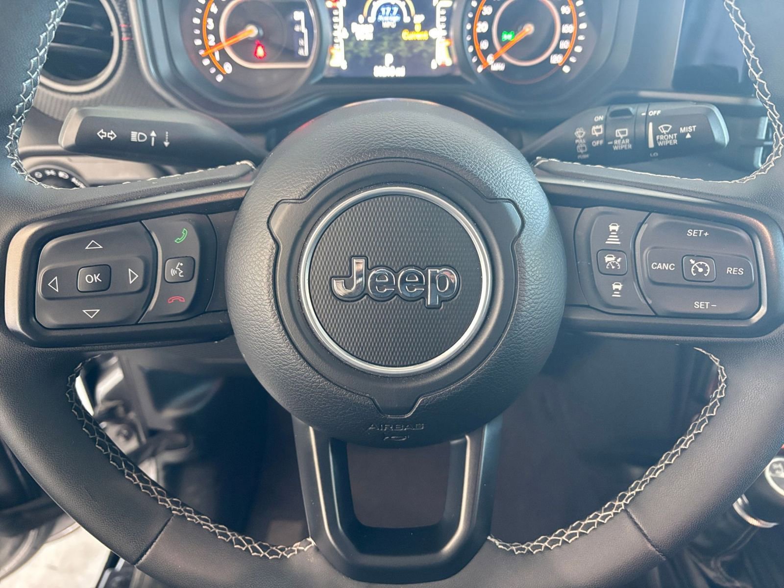 Thumbnail: 2025 Jeep Wrangler - 29