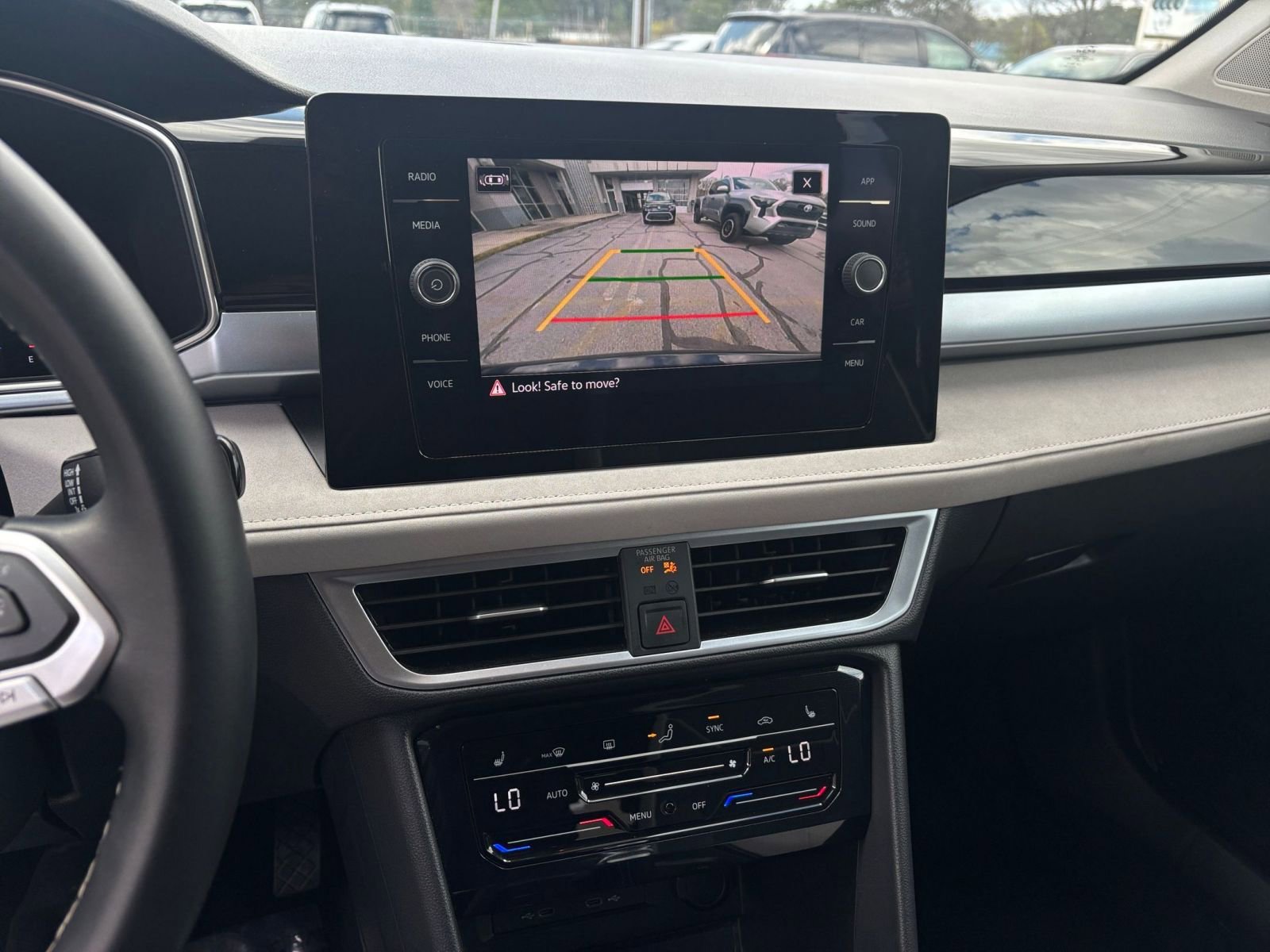 Thumbnail: 2025 Volkswagen Taos - 27