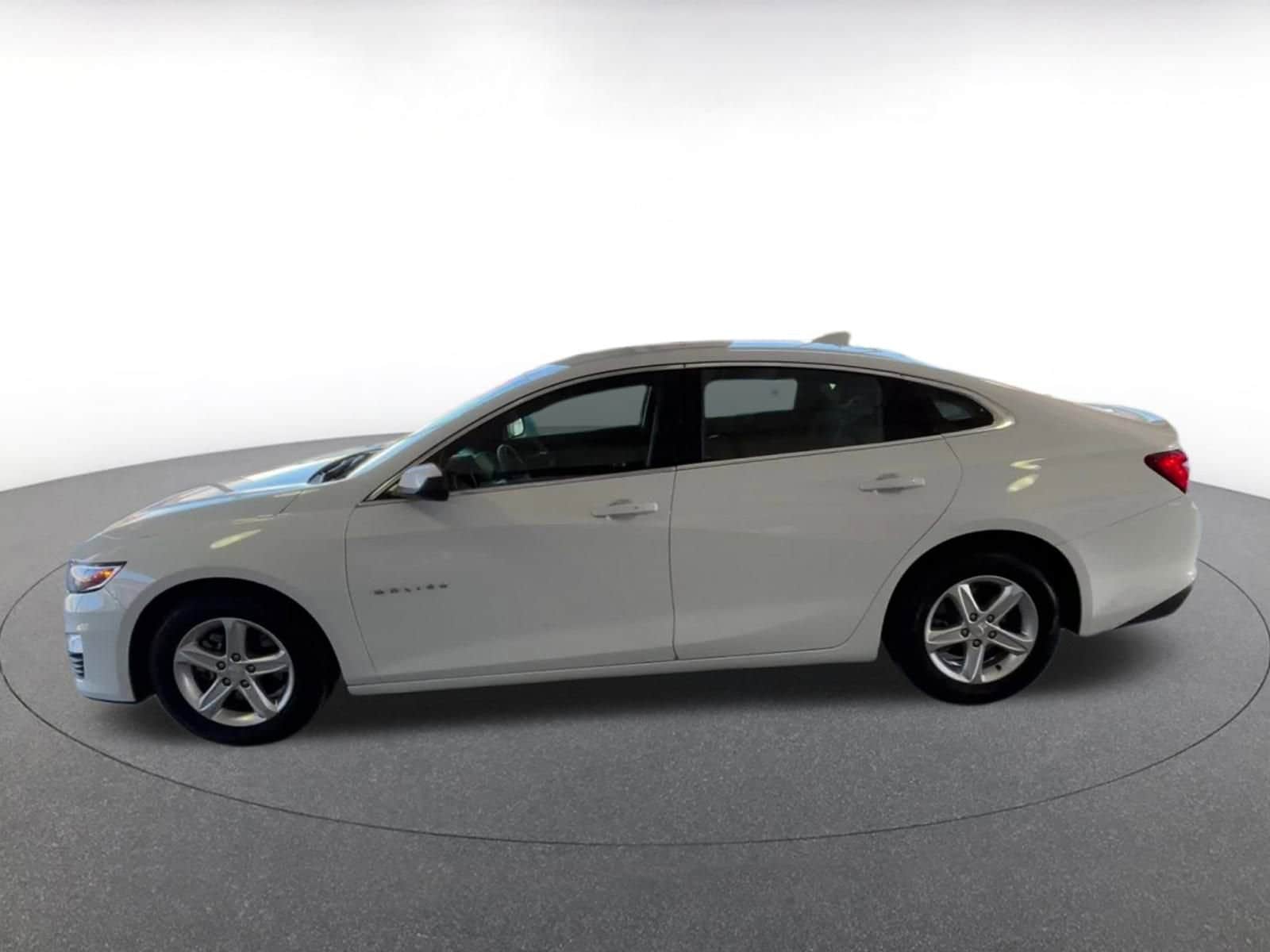 Thumbnail: 2024 Chevrolet Malibu - 8