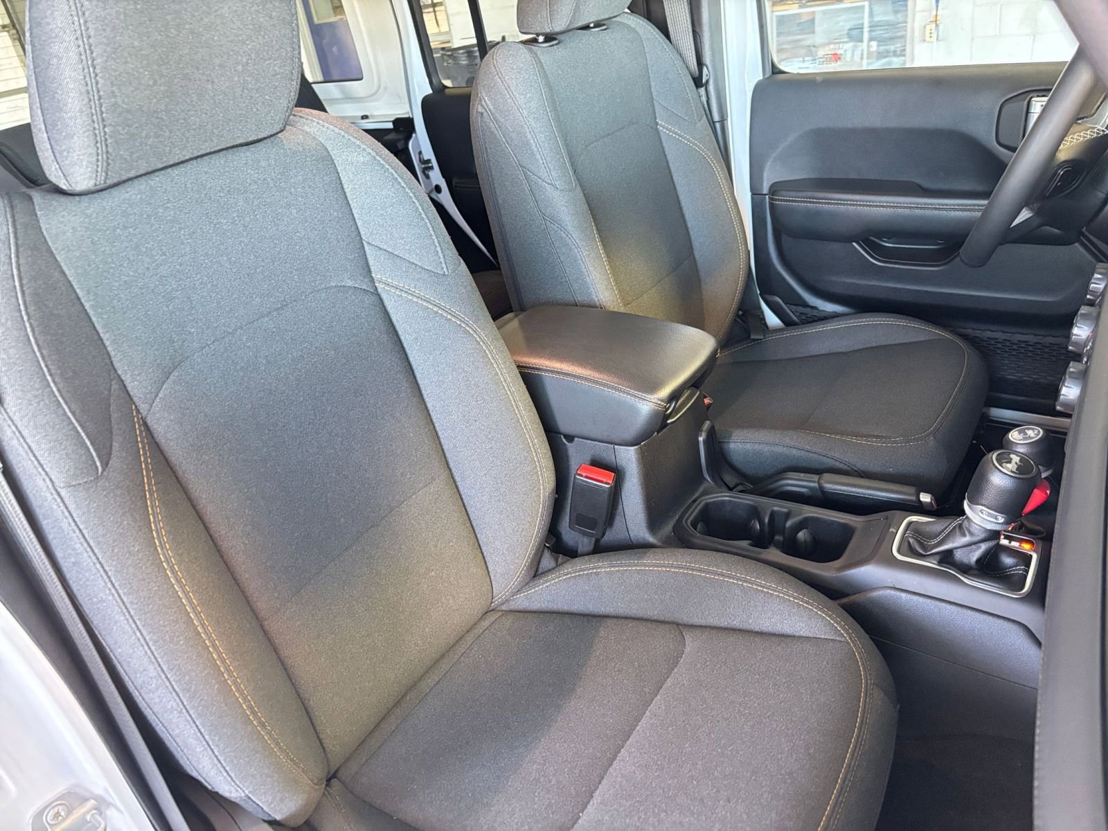 Thumbnail: 2025 Jeep Wrangler - 35