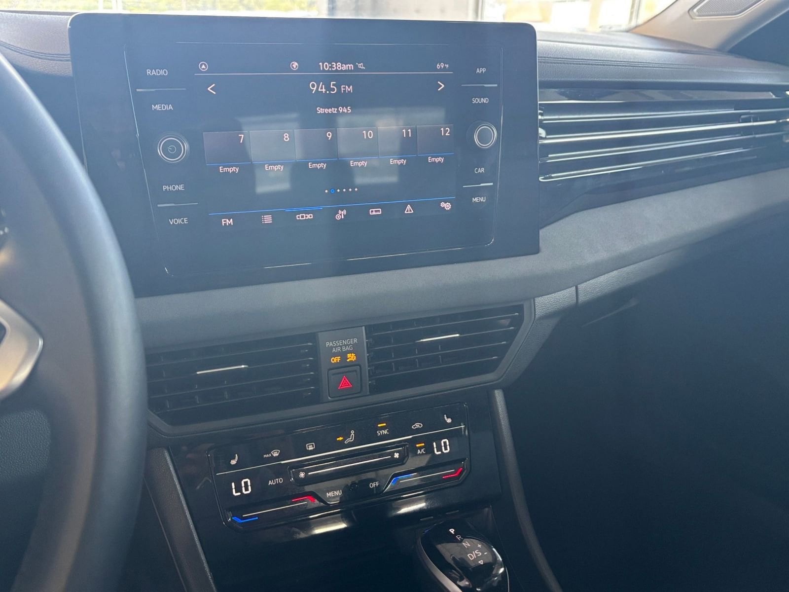 Thumbnail: 2025 Volkswagen Jetta - 21