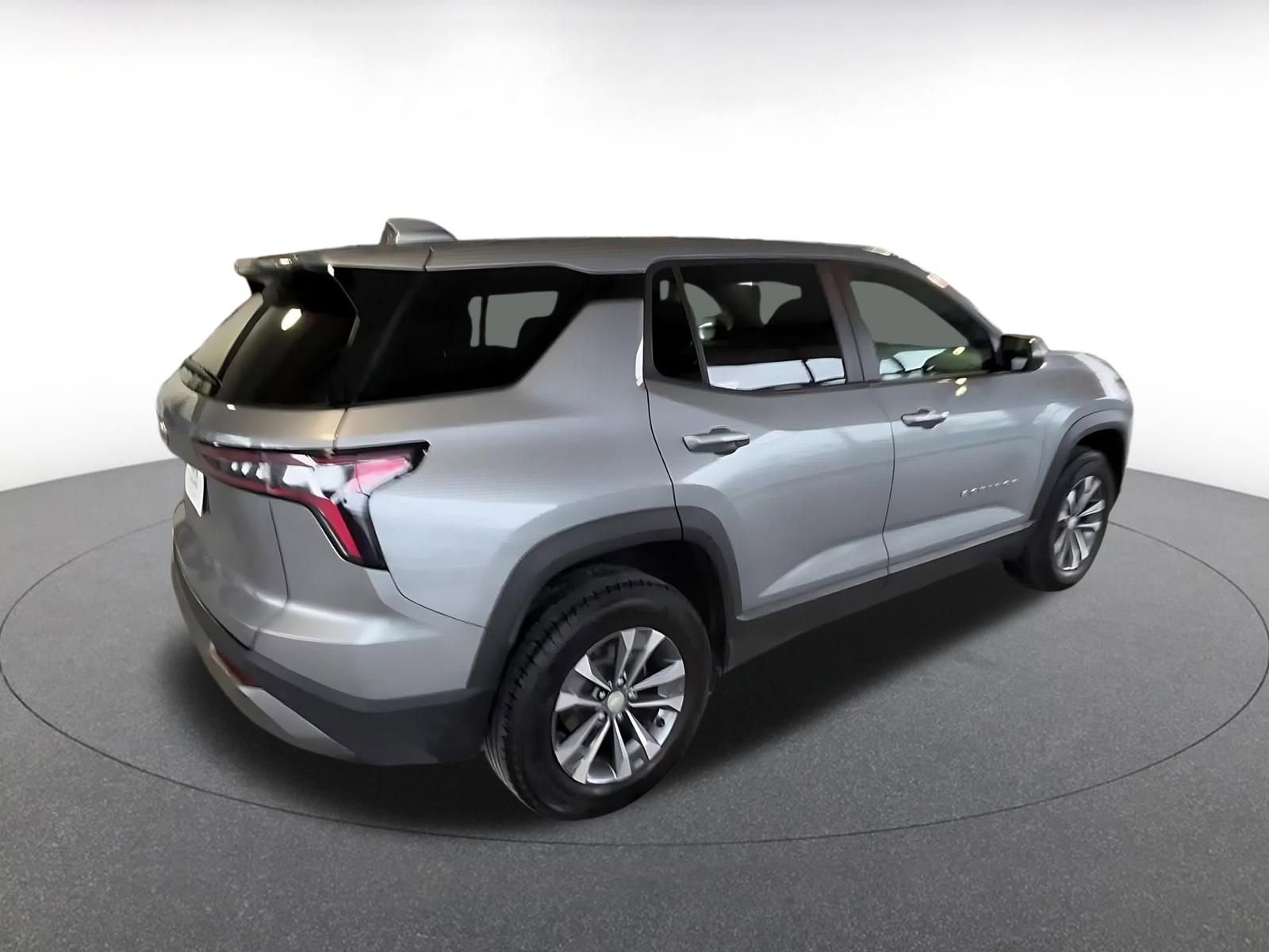 Thumbnail: 2025 Chevrolet Equinox - 16